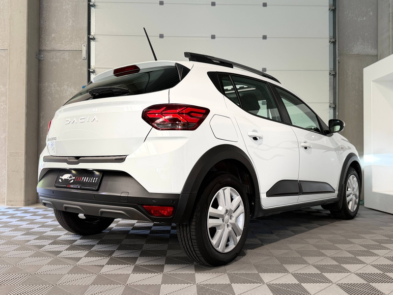 Dacia Sandero Stepway 1.0 TCe CVT, Toit Ouvrant, Car-Play, Camera de recul, Capteurs AV/AR — photo 8
