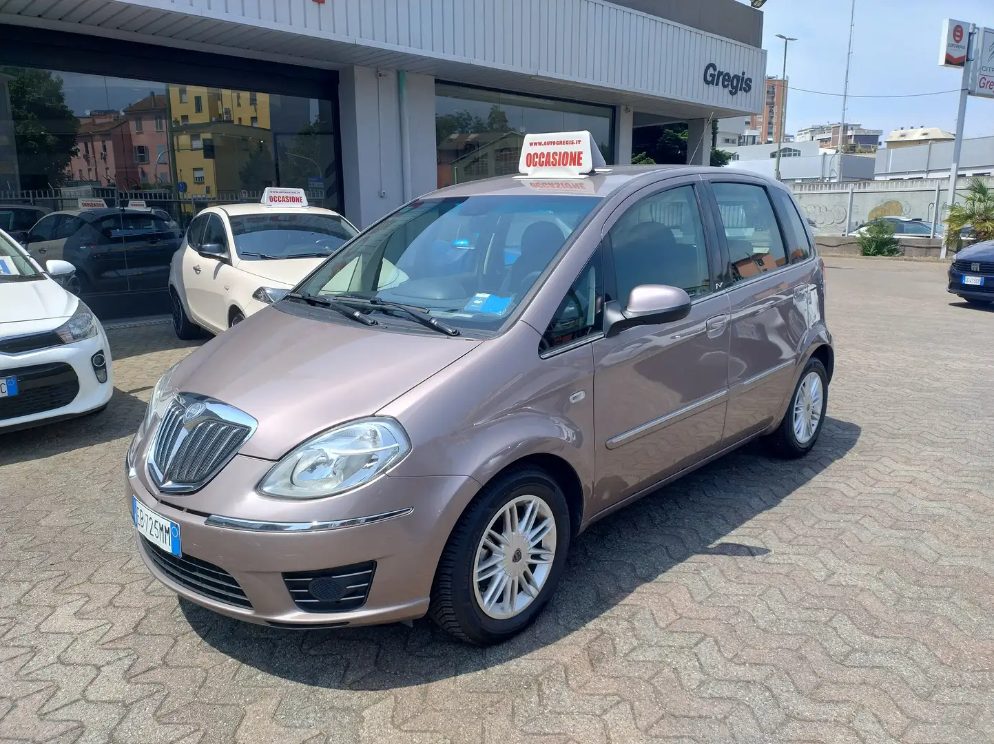 Lancia MUSA Musa  1.4 16v Platino C.A. Бронзовий - 1