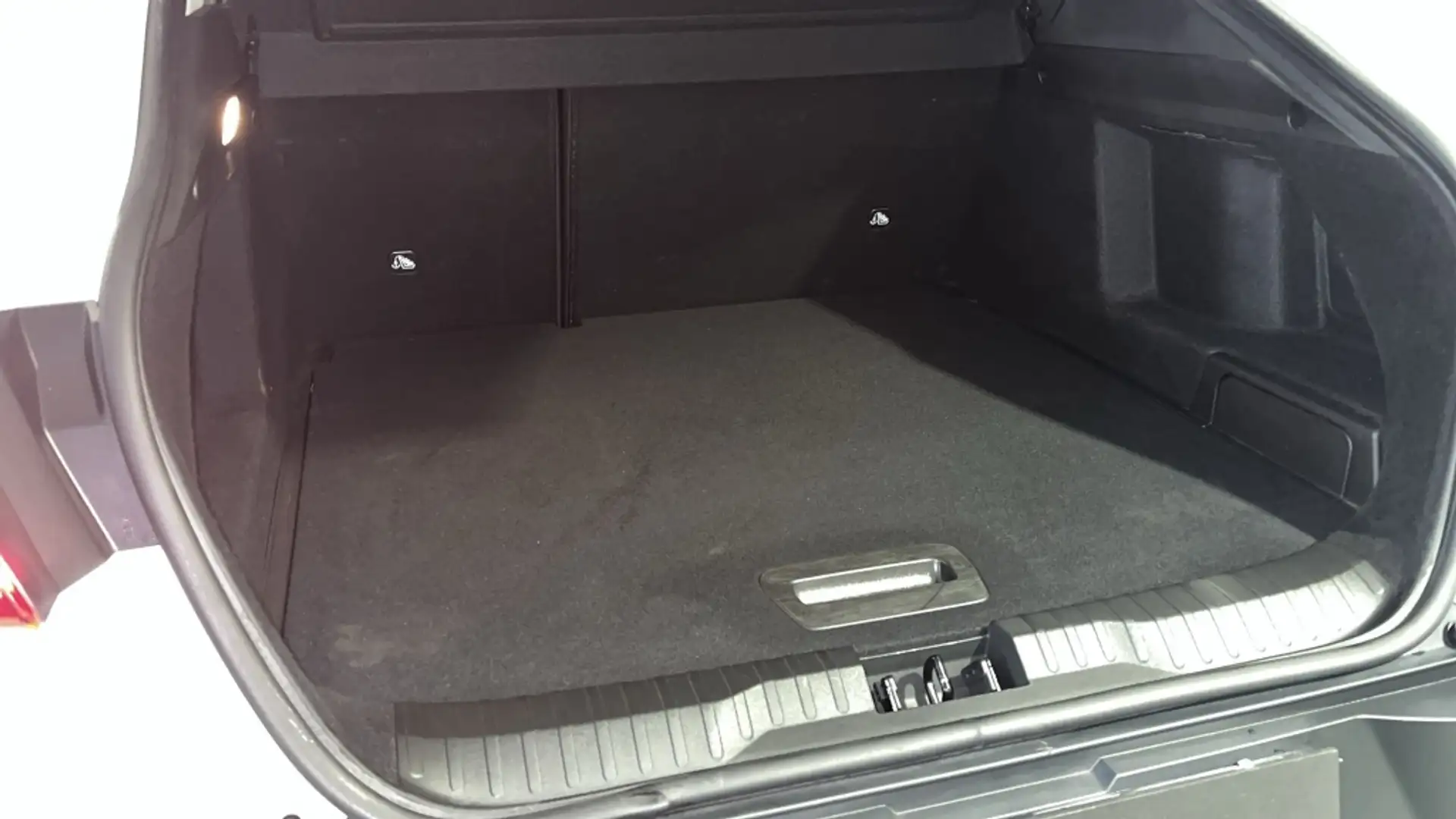 Renault Arkana 1.6 E-Tech Equilibre 105kW Weiß - 2