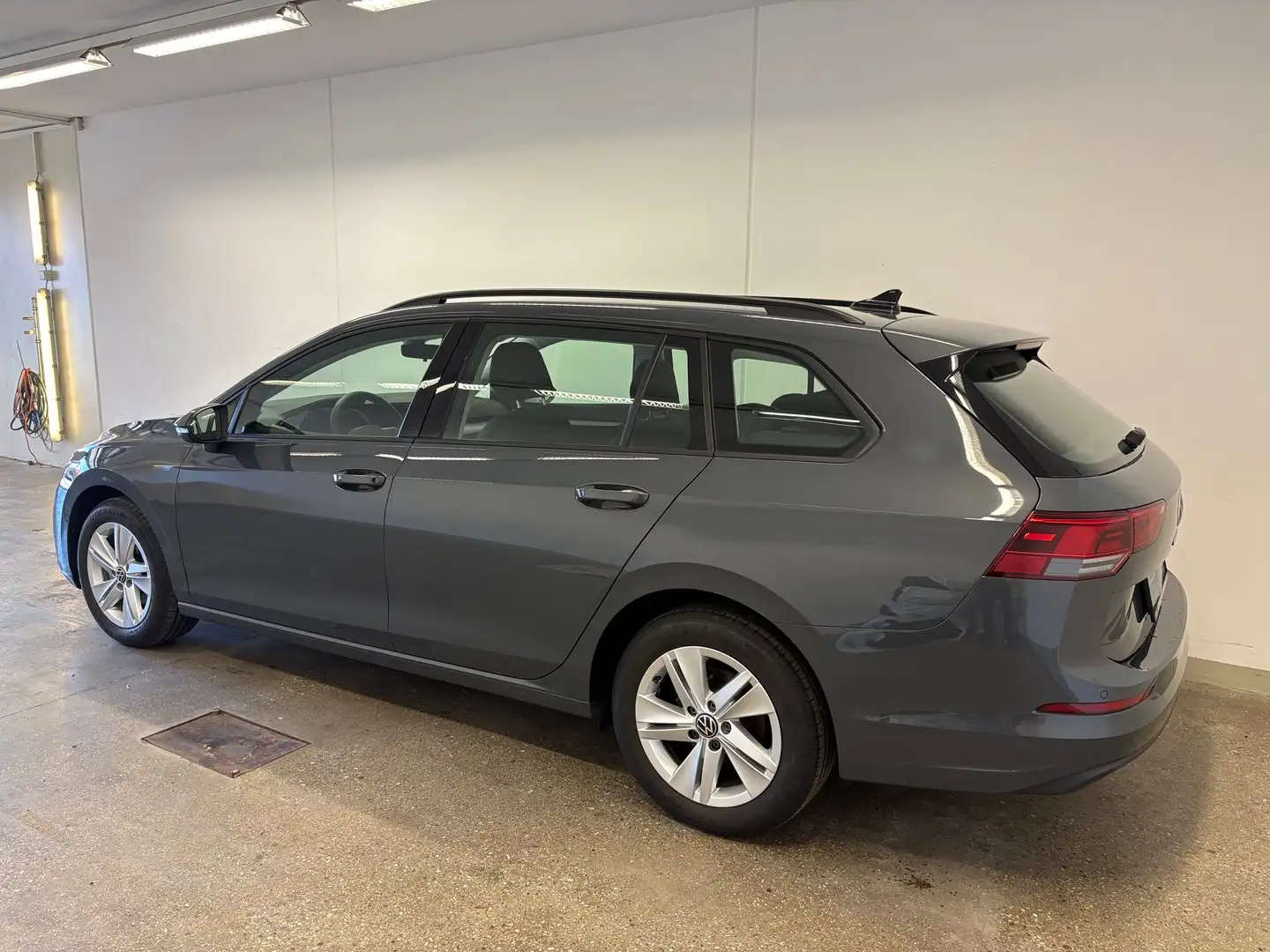 Volkswagen Golf Variant Life mHeV DSG Grau - 2