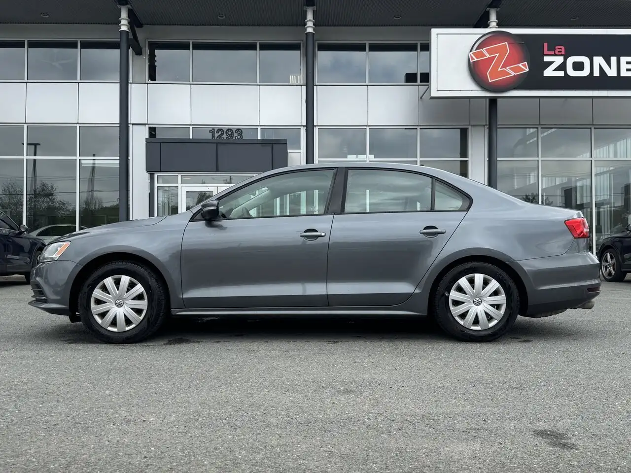 Volkswagen Jetta снимка Volkswagen Jetta