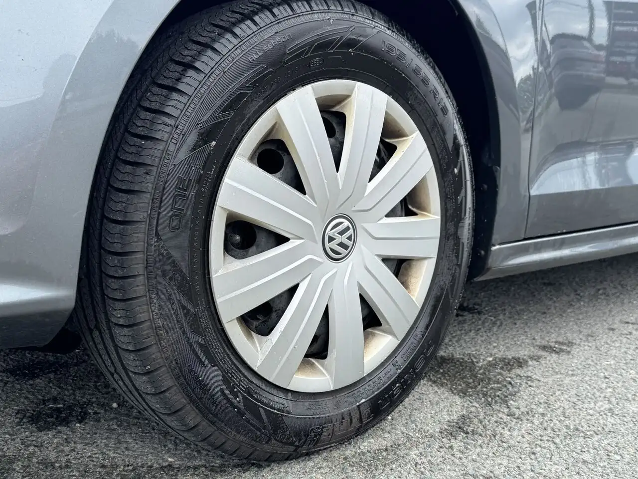 Volkswagen Jetta снимка Volkswagen Jetta