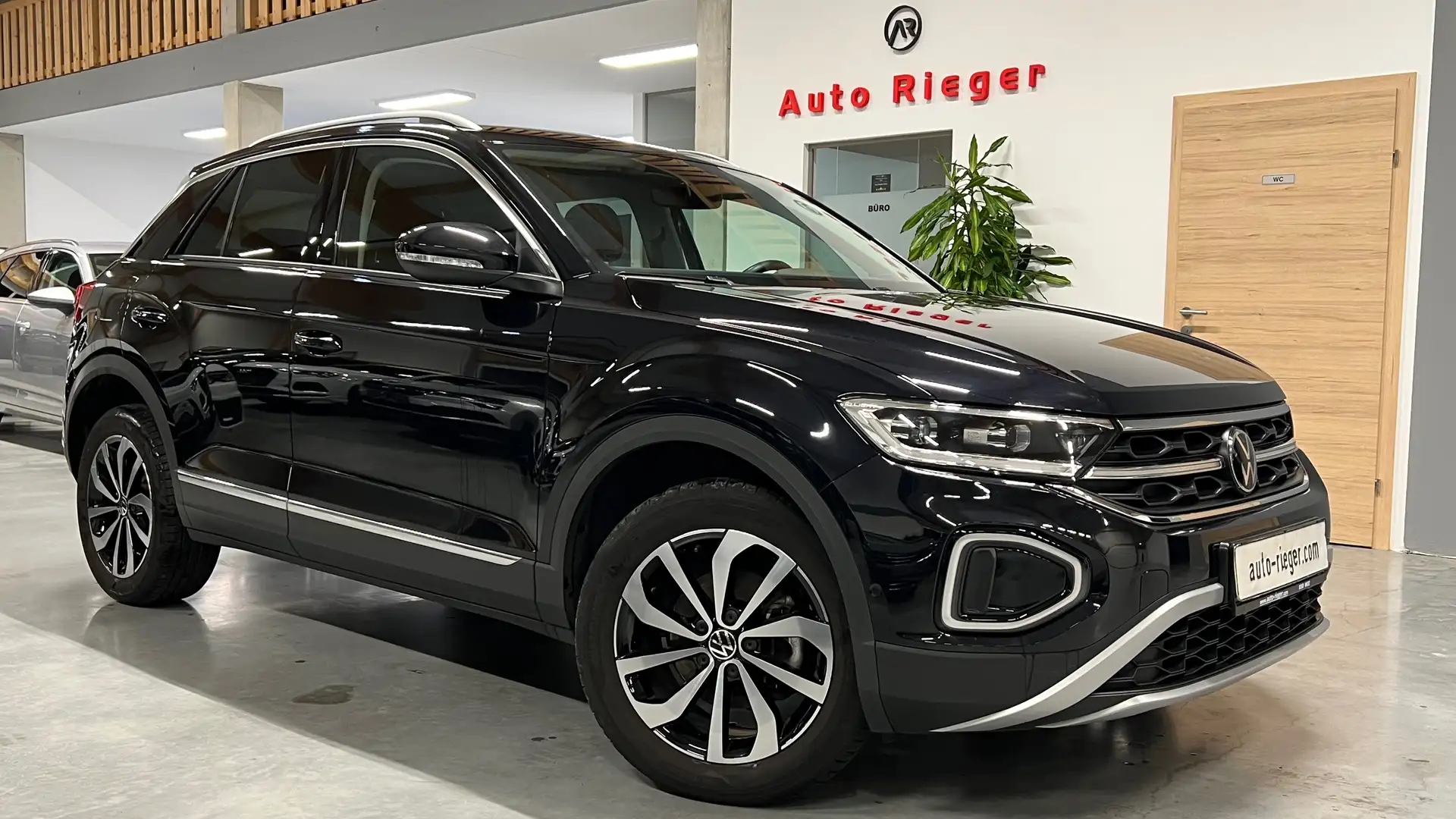 Volkswagen T-Roc Style TDI, IQ-LED, ACC, AHK, Kamera, Garantie Schwarz - 2