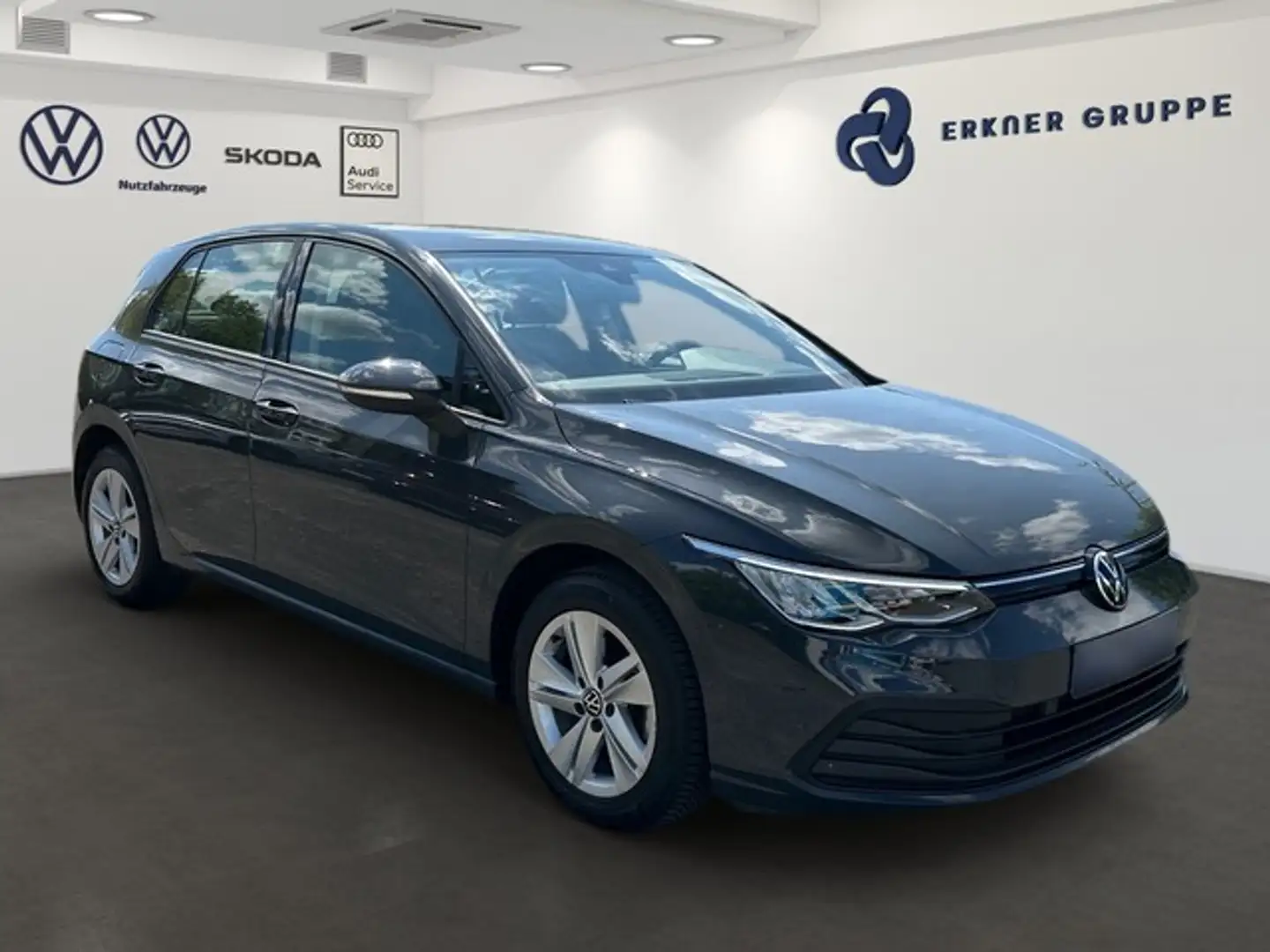 Volkswagen Golf 1.0TSI Life NAVI+ACC+DIGIPRO+LANE+++ Grijs - 2