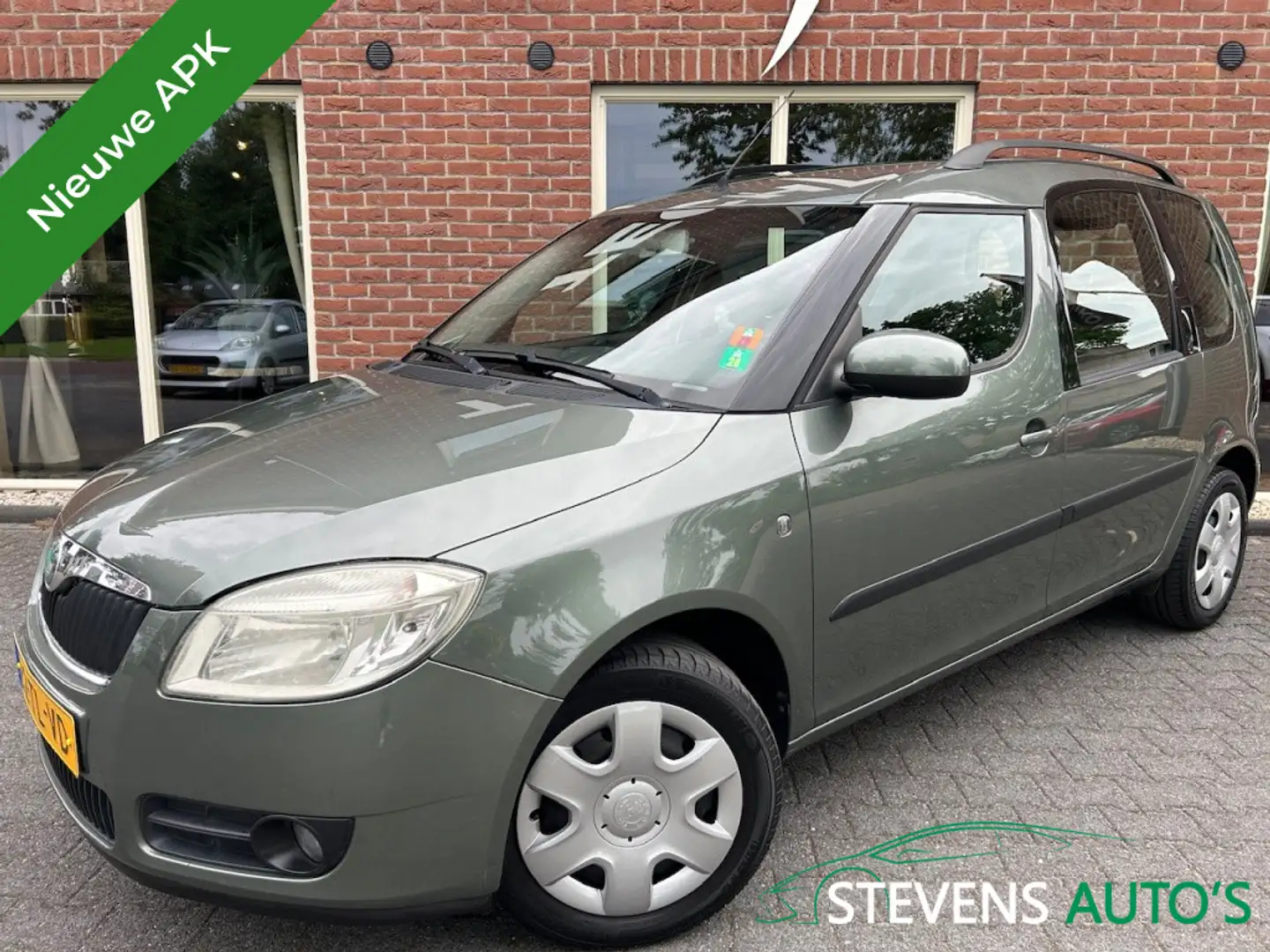 Skoda Roomster 1.4-16V Style NIEUWE APK / RIJDT GOED / TREKHAAK / Green - 1