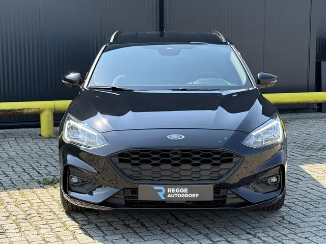 Ford Focus view 5