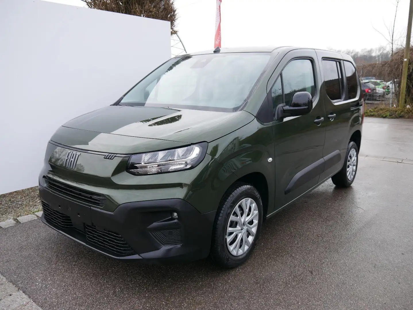 Fiat Doblo 1.5 L1 PDC*LED*SHZ*BLUETOOTH*TEMPOMAT*KLIMAAUTOMAT Verde - 2