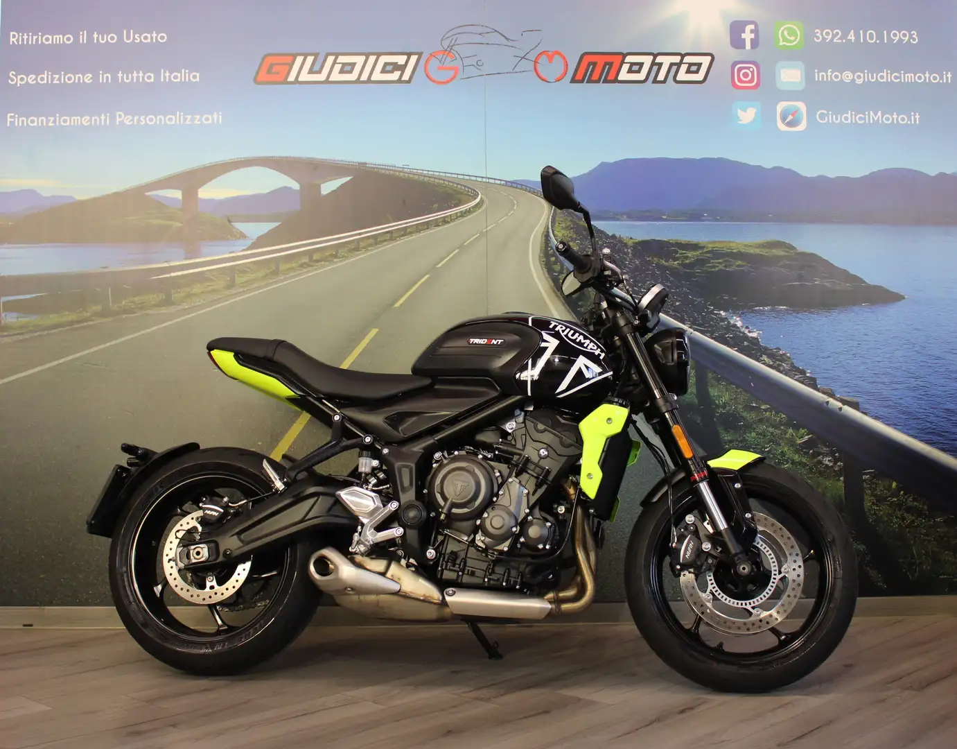 Triumph Trident 660 2024 - km 10366 Nero - 1