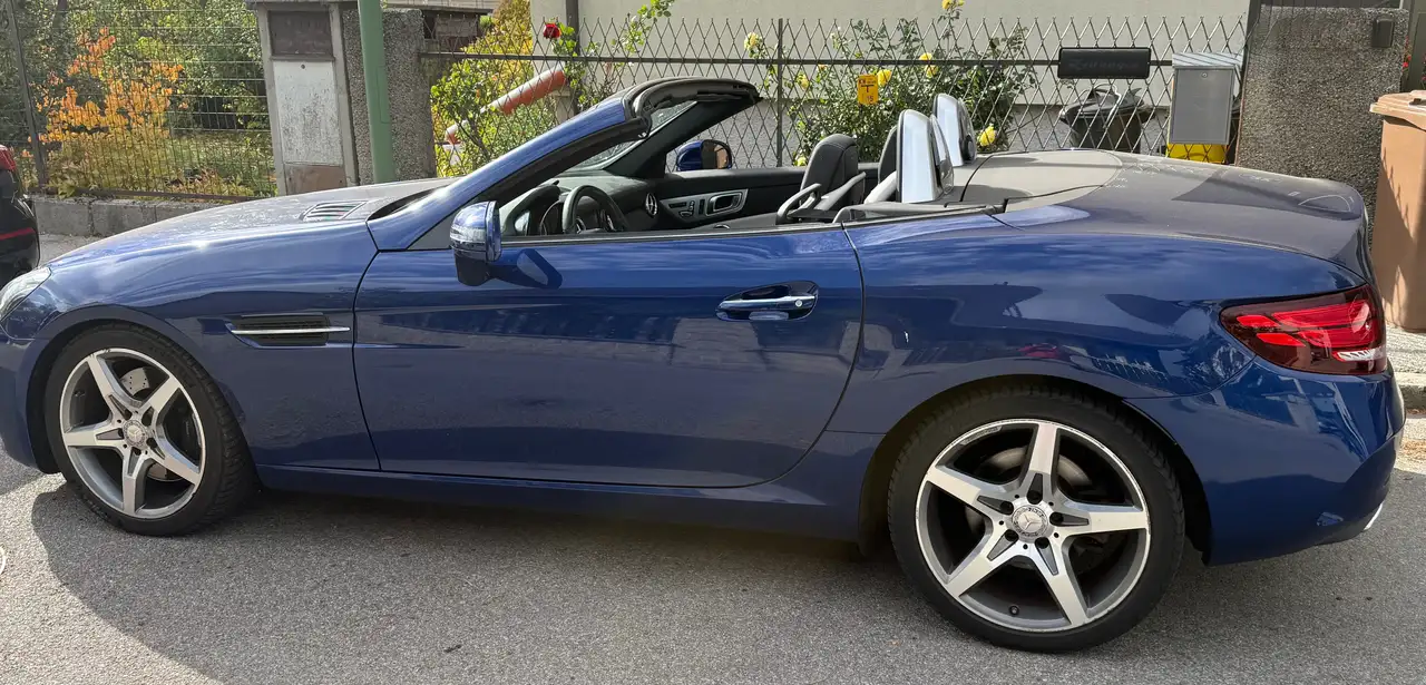 Mercedes-Benz SLC 200