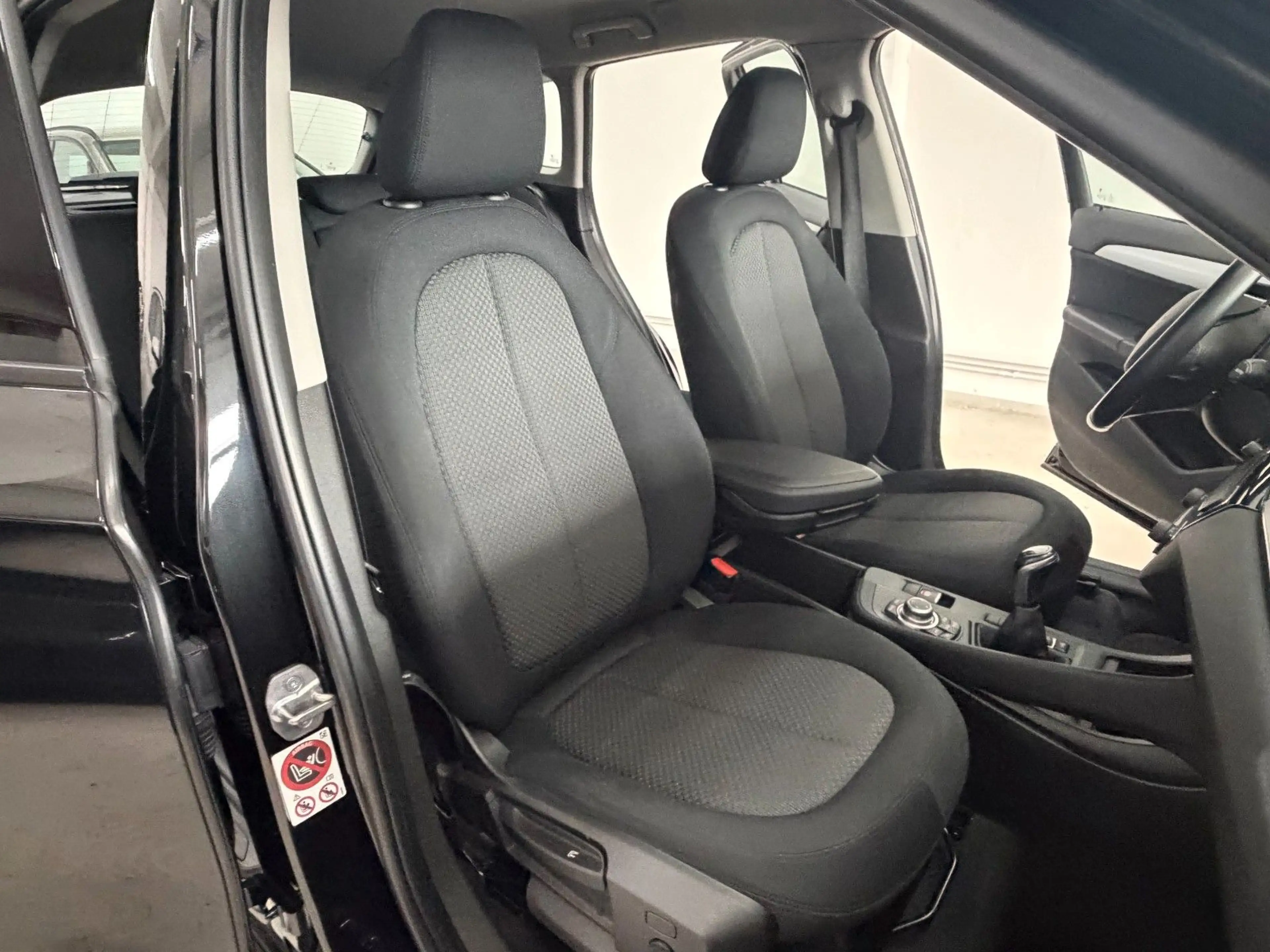 BMW X1 sD 18d Performance Navi Sitzh. 2X PDC 1 Hand — photo 10