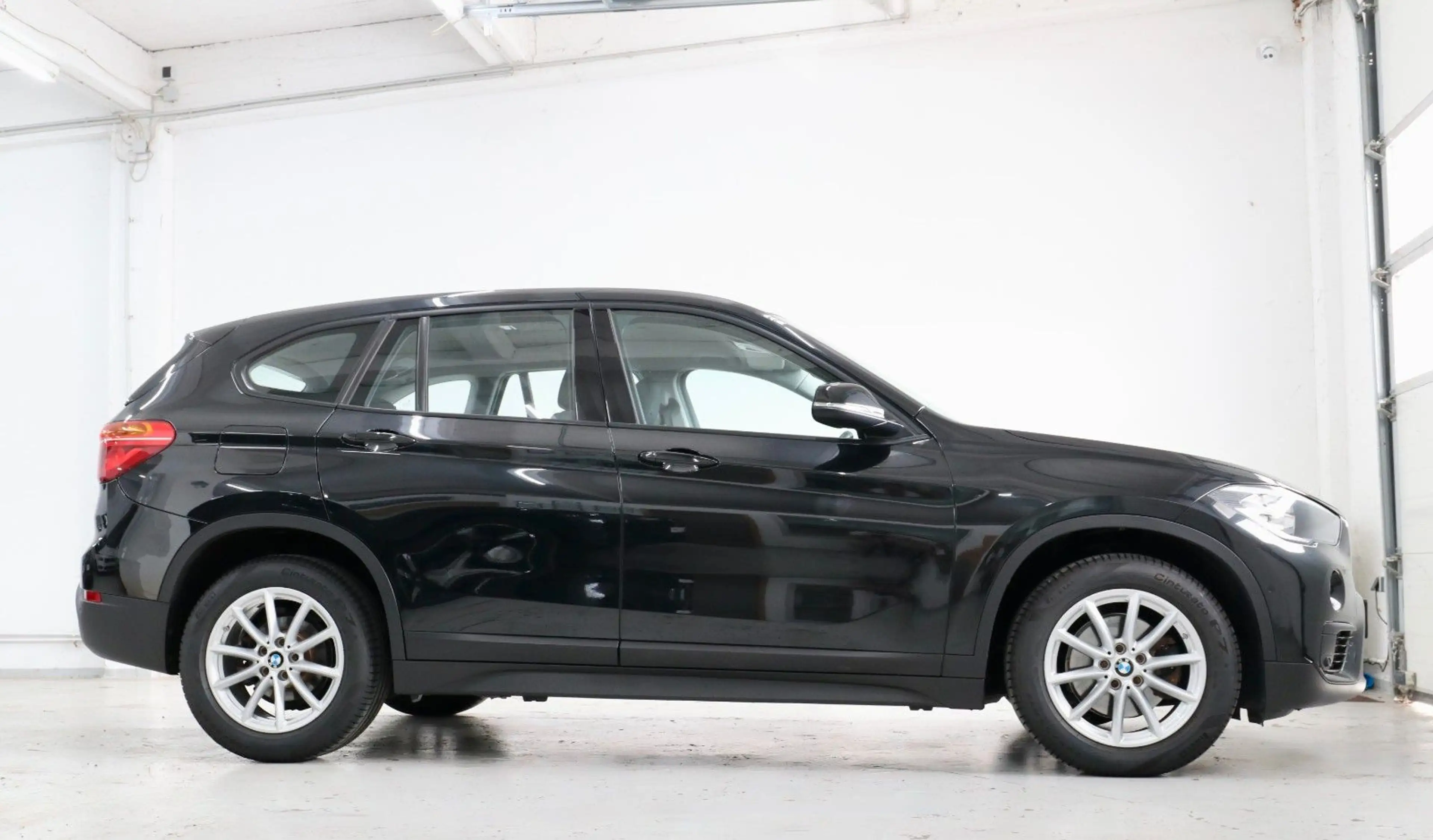 BMW X1 sD 18d Performance Navi Sitzh. 2X PDC 1 Hand — photo 5