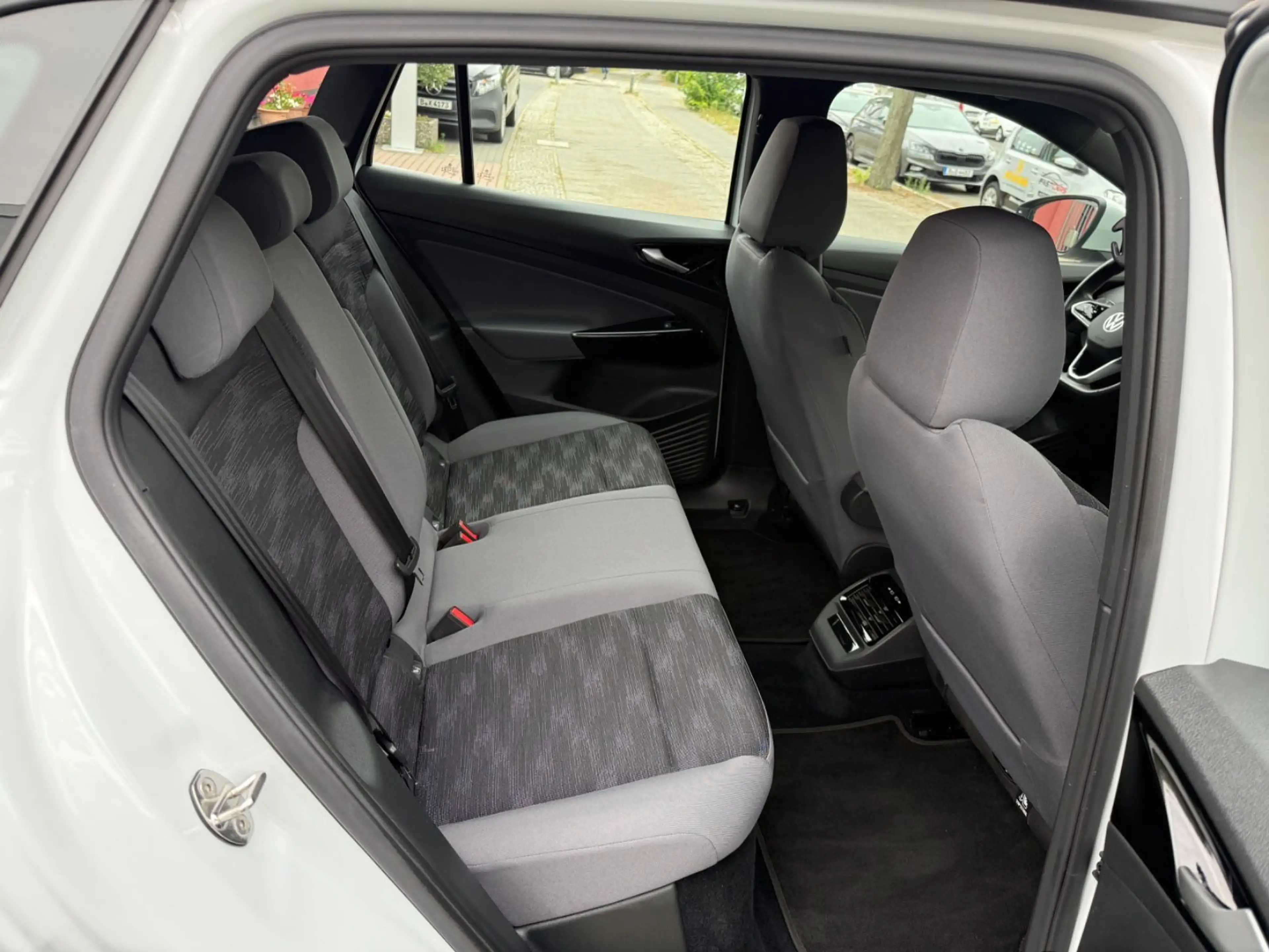 Volkswagen ID.4 Pro Performance 150 kW Wärmepumpe ACC — photo 31