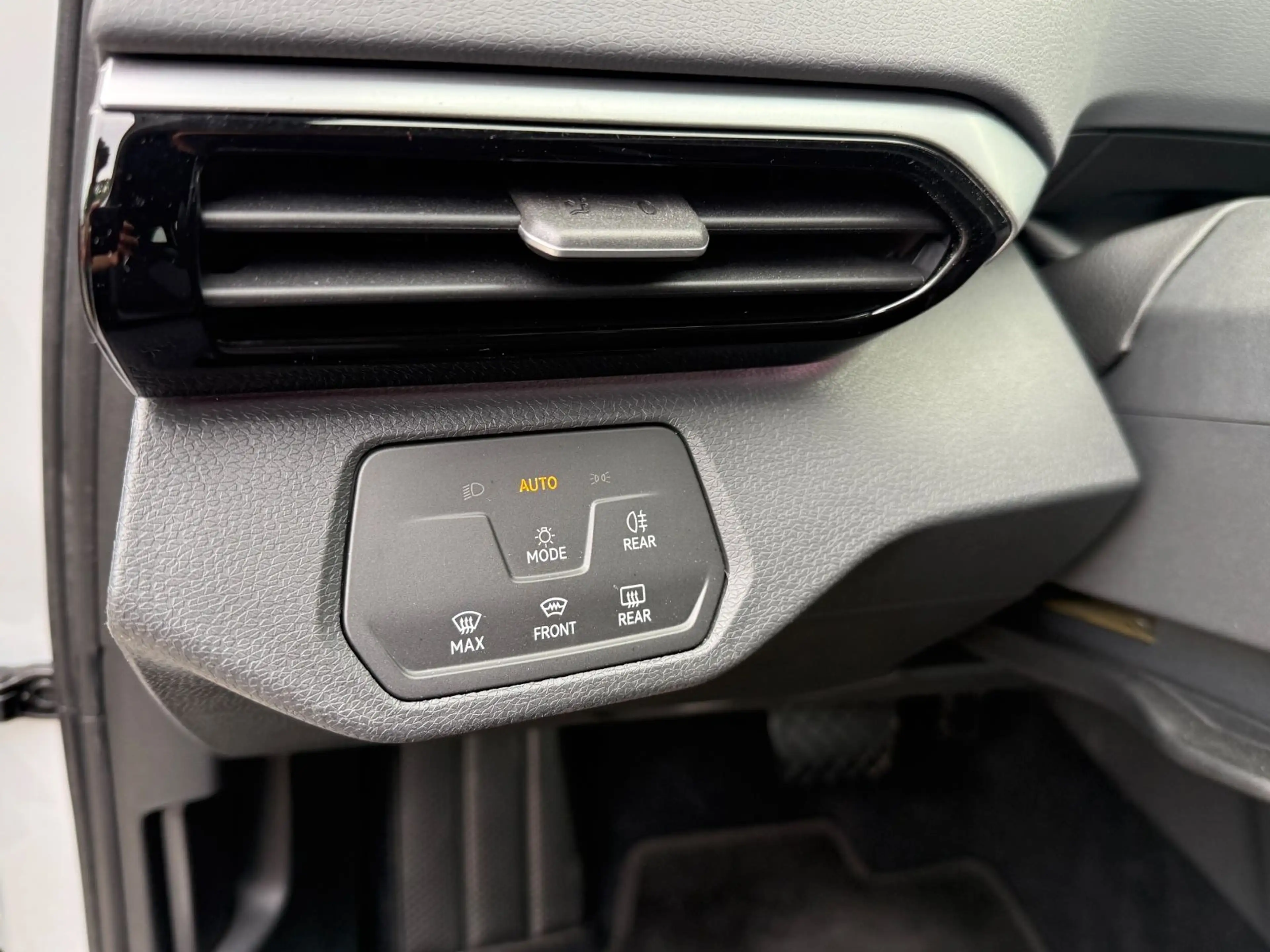Volkswagen ID.4 Pro Performance 150 kW Wärmepumpe ACC — photo 24