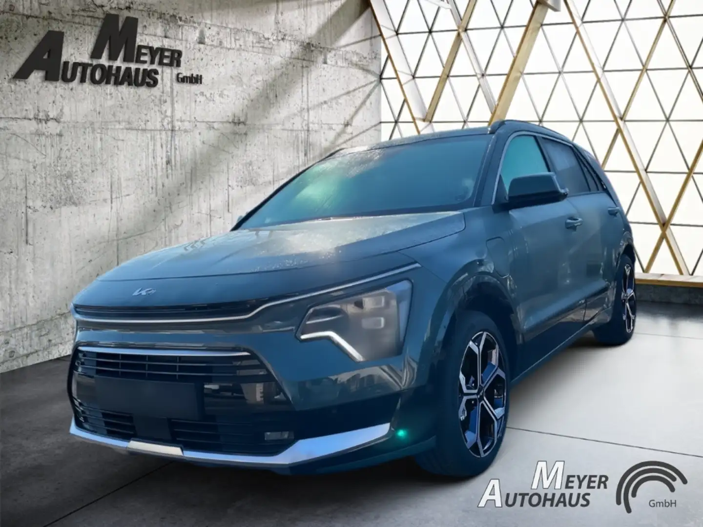 Kia Niro 1.6 GDI Plug-in Hybrid Spirit +GD+Tech+Relax+Black Grün - 1