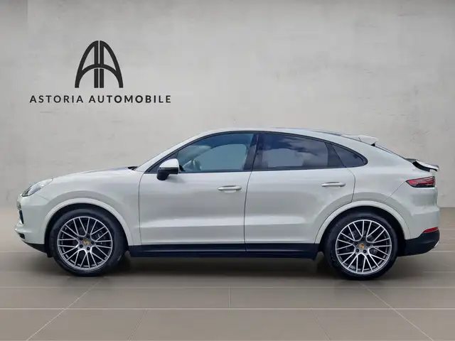 Porsche Cayenne view 6