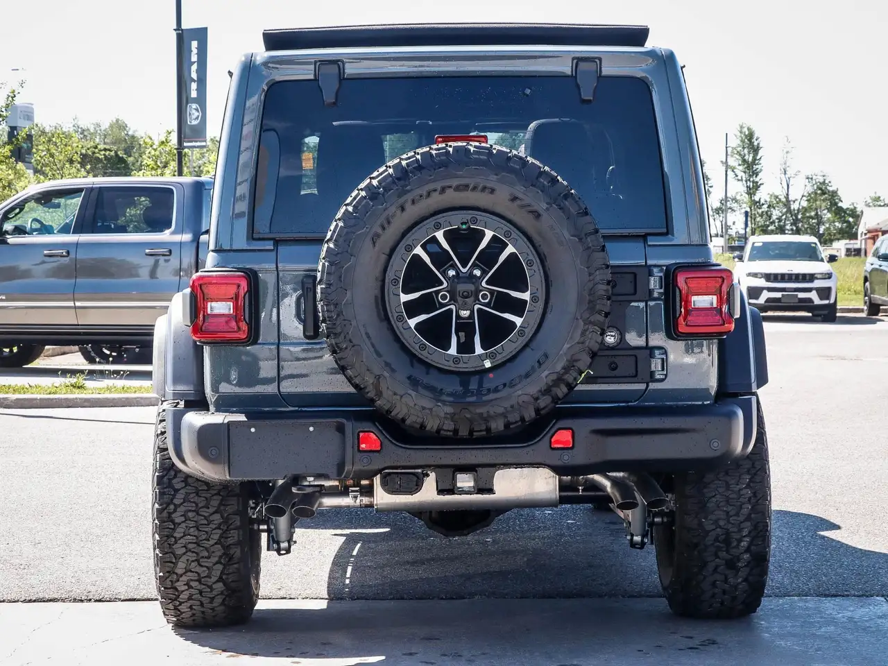 Jeep Wrangler снимка Jeep Wrangler