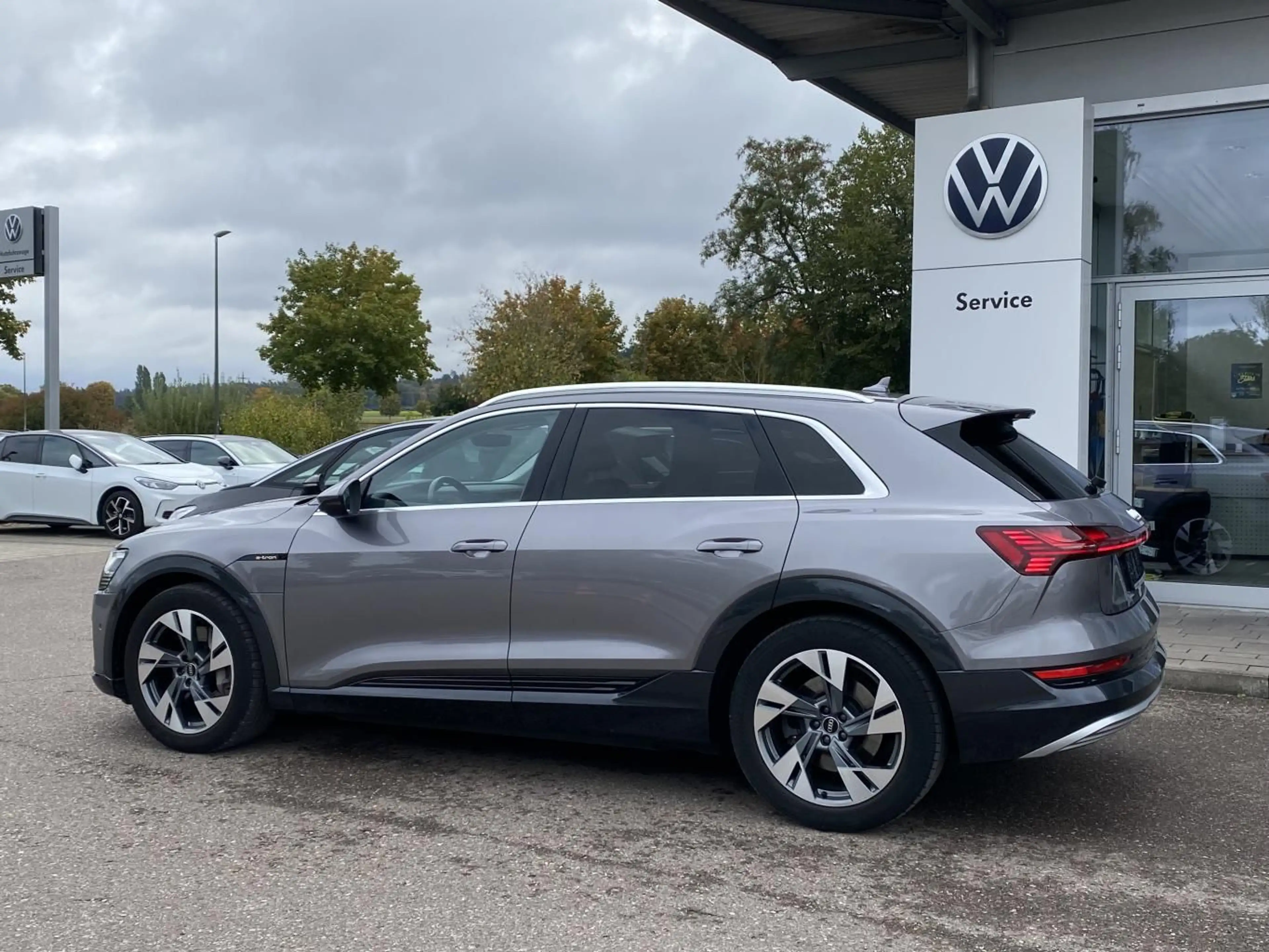 Audi e-tron quattro 50 advanced AHK+HEAD-UP+ACC+NAVI+ — photo 4