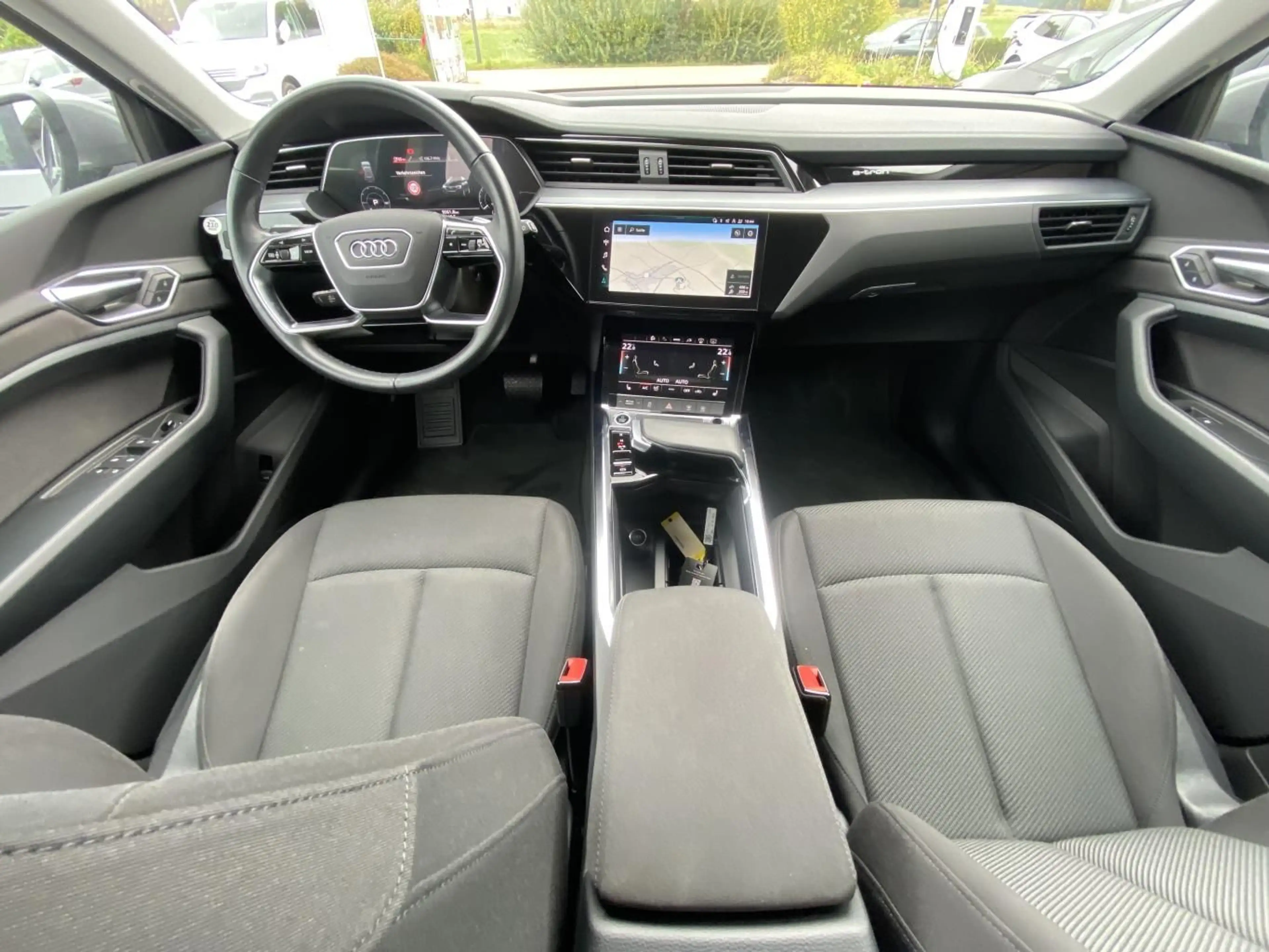 Audi e-tron quattro 50 advanced AHK+HEAD-UP+ACC+NAVI+ — photo 16