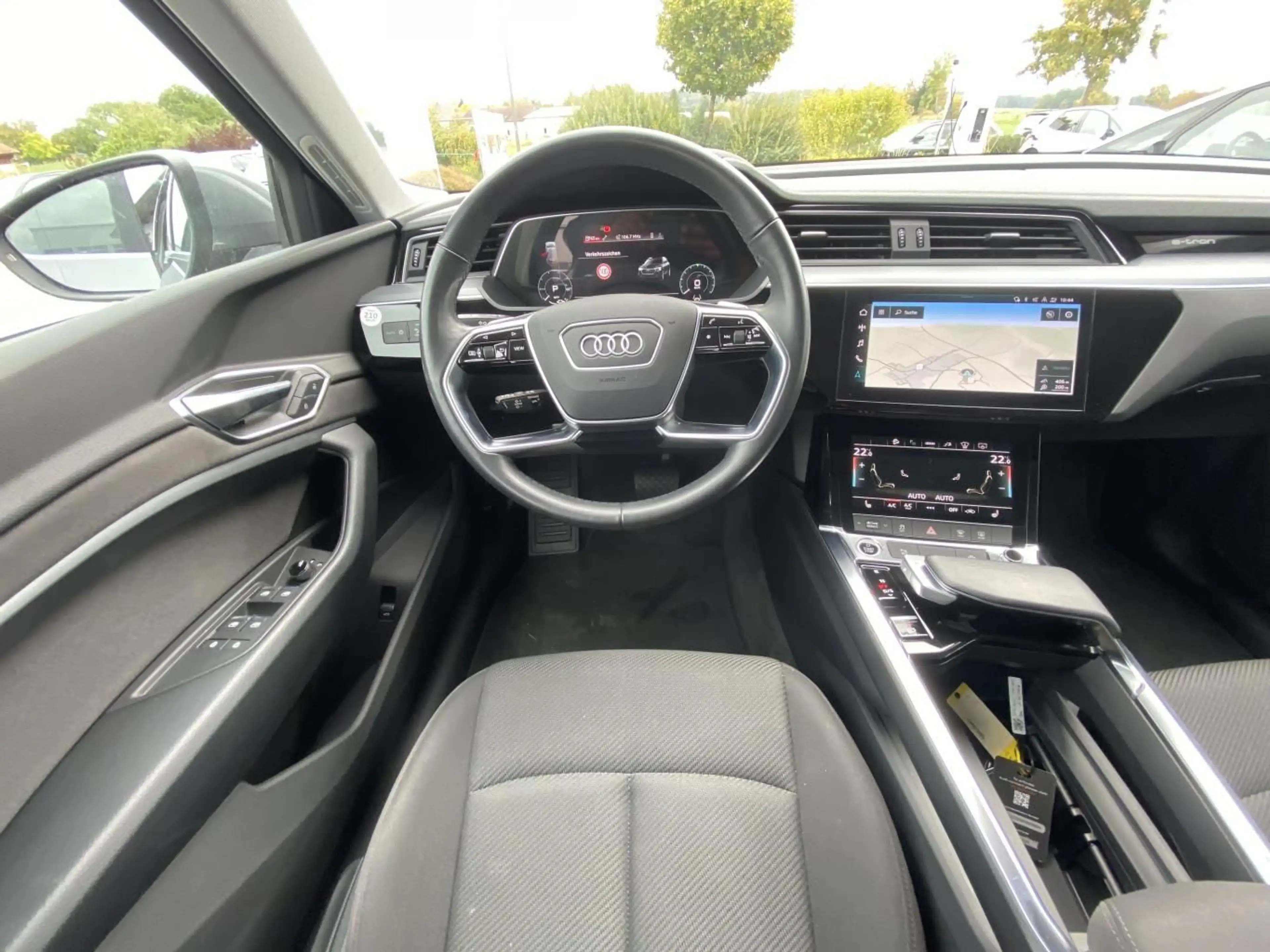 Audi e-tron quattro 50 advanced AHK+HEAD-UP+ACC+NAVI+ — photo 15