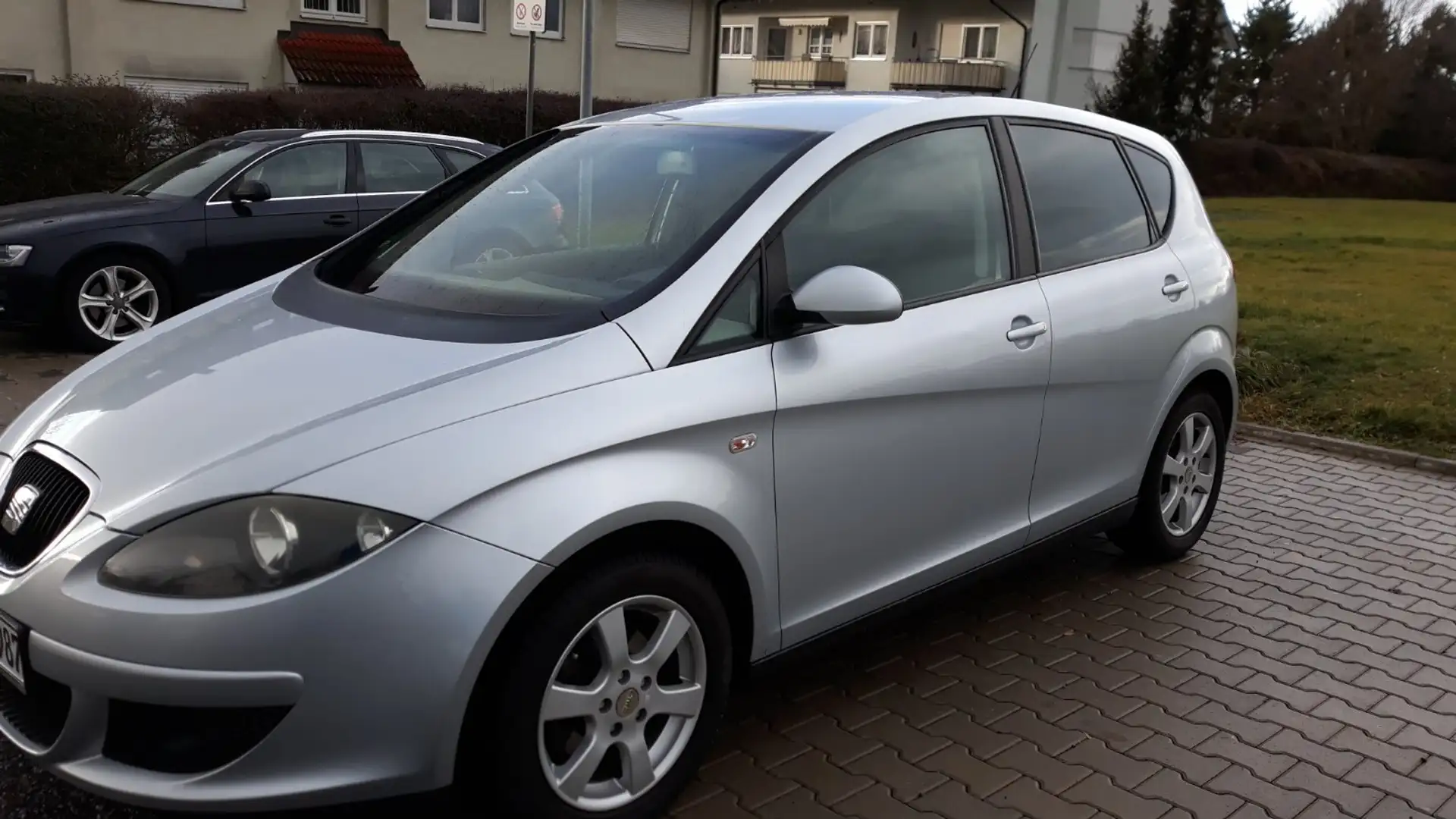 SEAT Altea Altea 1.6 Comfort Limited Silber - 2