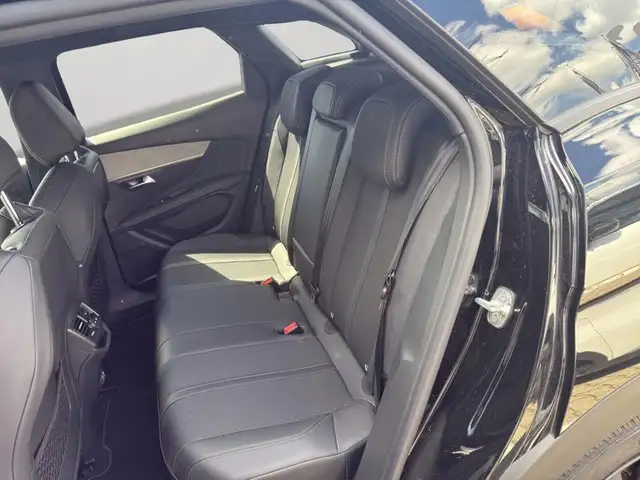 Peugeot 3008 view 13