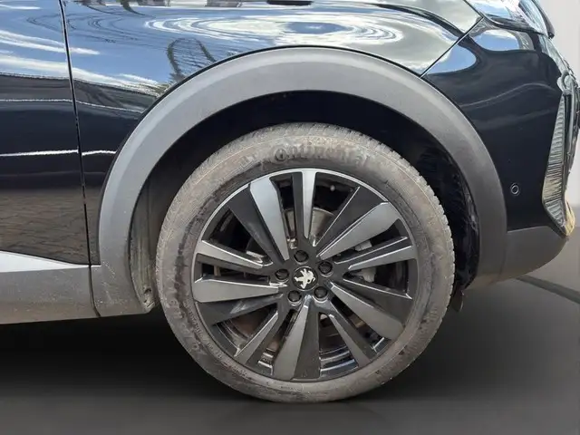 Peugeot 3008 view 5