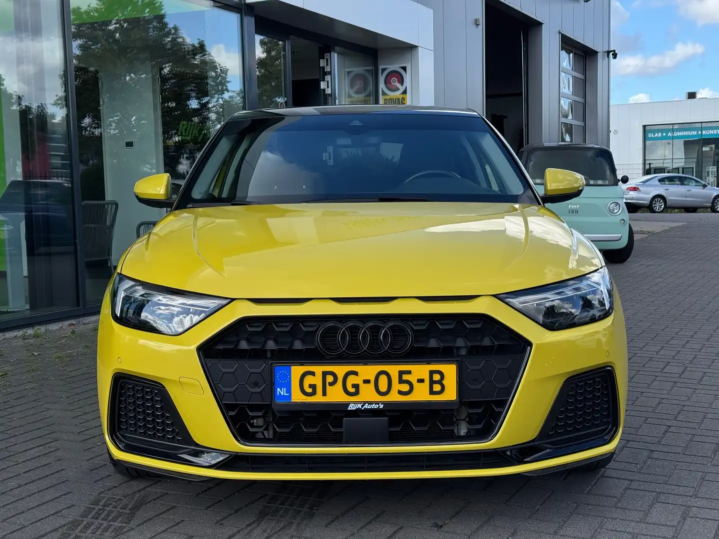 Audi A1 SPORTBACK 25 TFSI Edition S- Line * Carplay * Led Geel - 2
