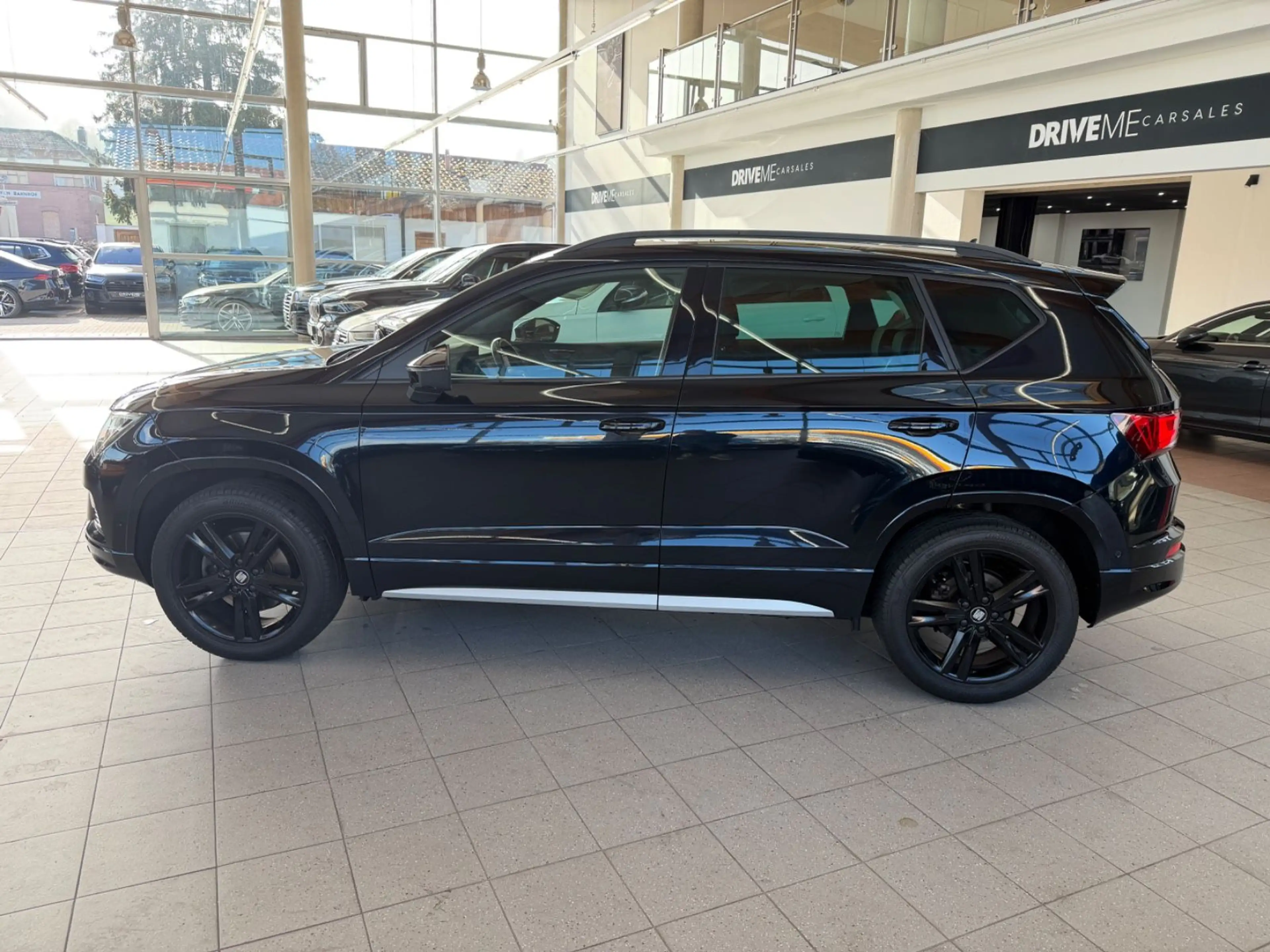 SEAT Ateca 2.0TDI DSG FR-Line 4Drive Virtual ACC LED — photo 6