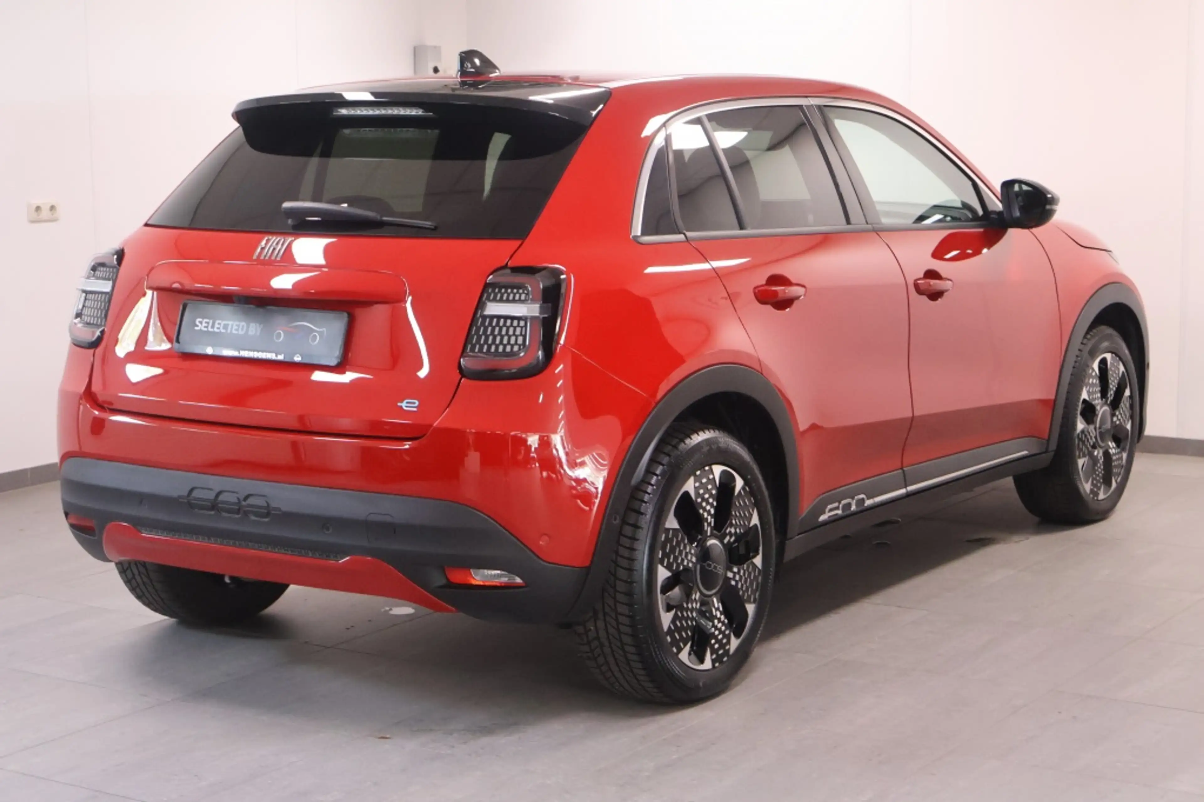 Fiat 600e La Prima 54 kWh — photo 3
