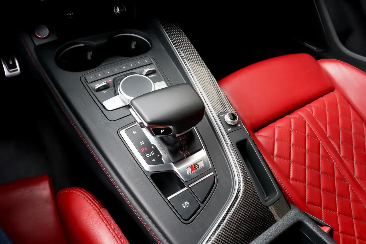Audi S5 снимка Audi S5