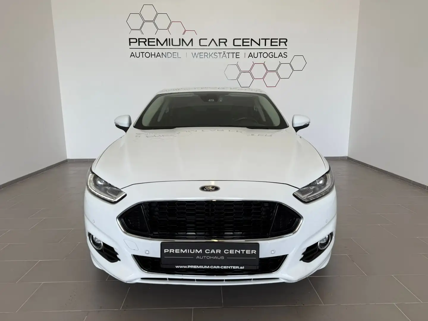 Ford Mondeo 2,0 TDCi ST-Line Navi, LED, Keyless Wit - 2