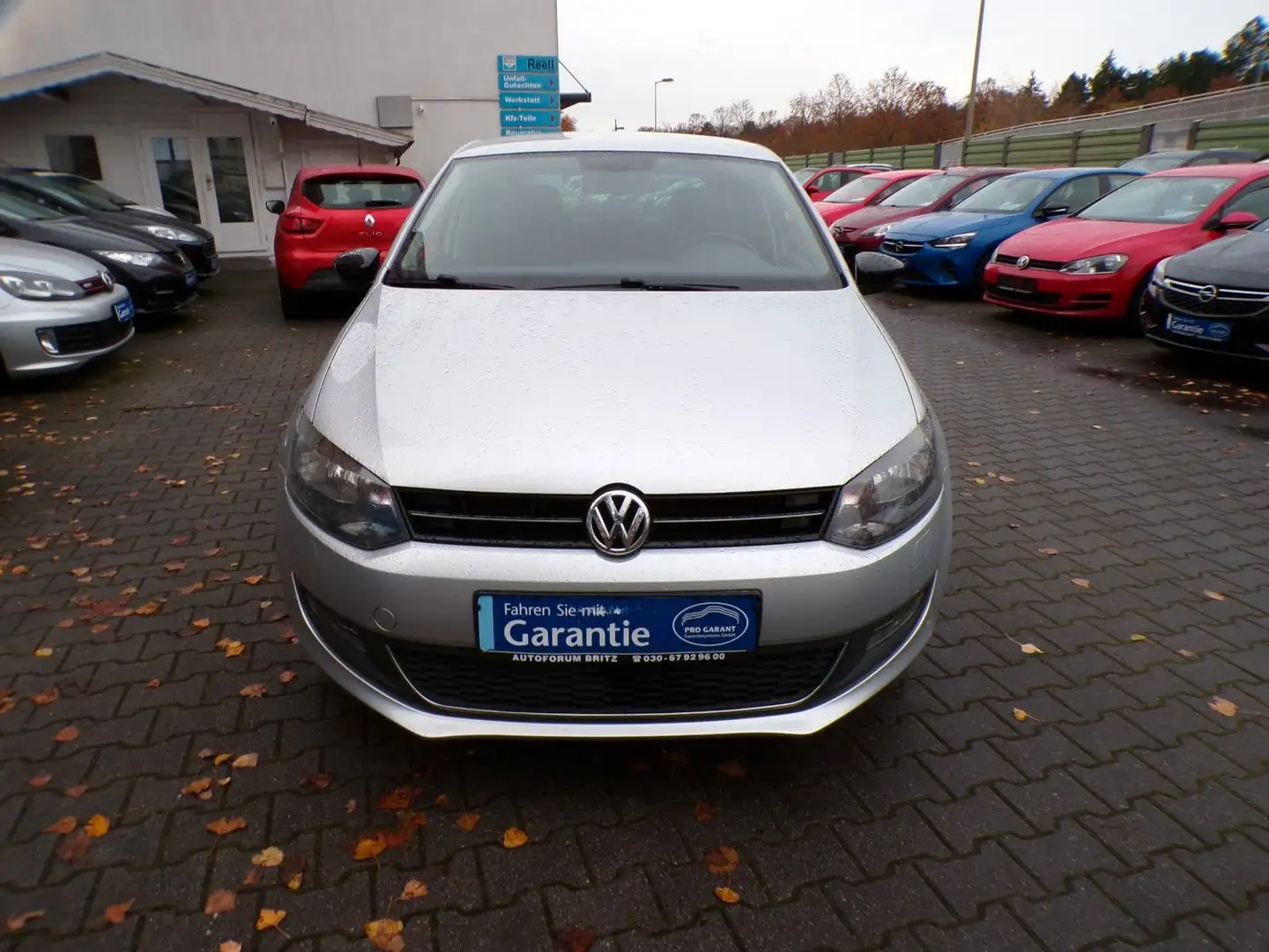 Volkswagen Polo 1.2 MATCH Silber - 2