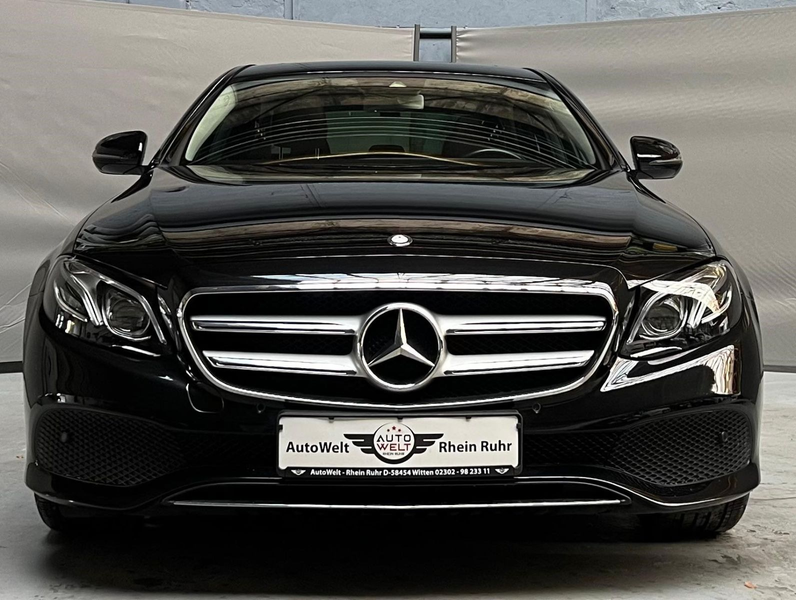 Mercedes-Benz E 220 d KEYLESS-GO SSD LED Leder Avantgarde — photo 3