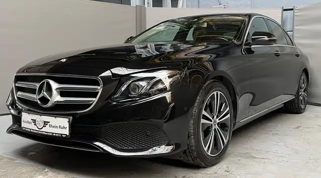 Mercedes-Benz E 220 d KEYLESS-GO SSD LED Leder Avantgarde