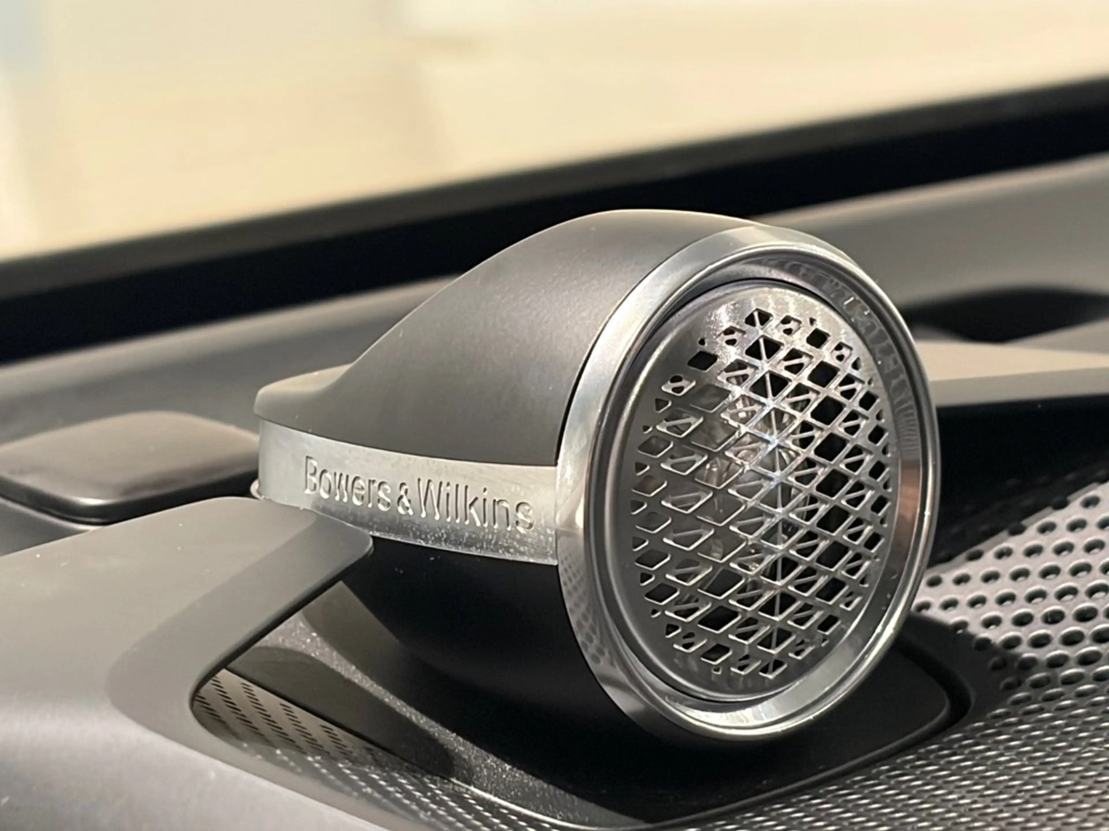 Volvo EX90 Ultra Twin Motor Performance + LUCHTVERING/B&W/TRE — photo 8