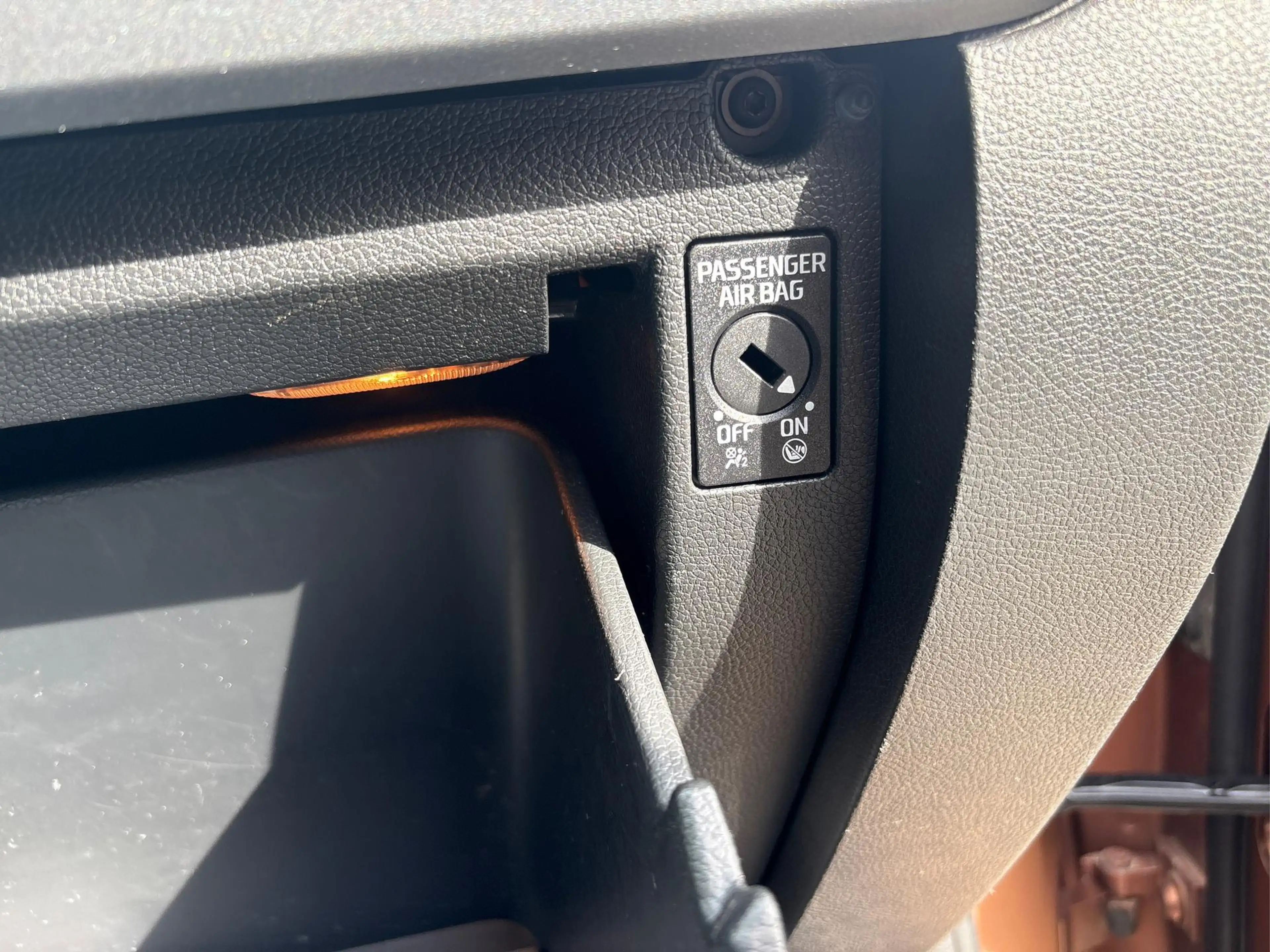Skoda Yeti 2.0 TDI Active Plus Edition + Anhängerkupplung ... — photo 26