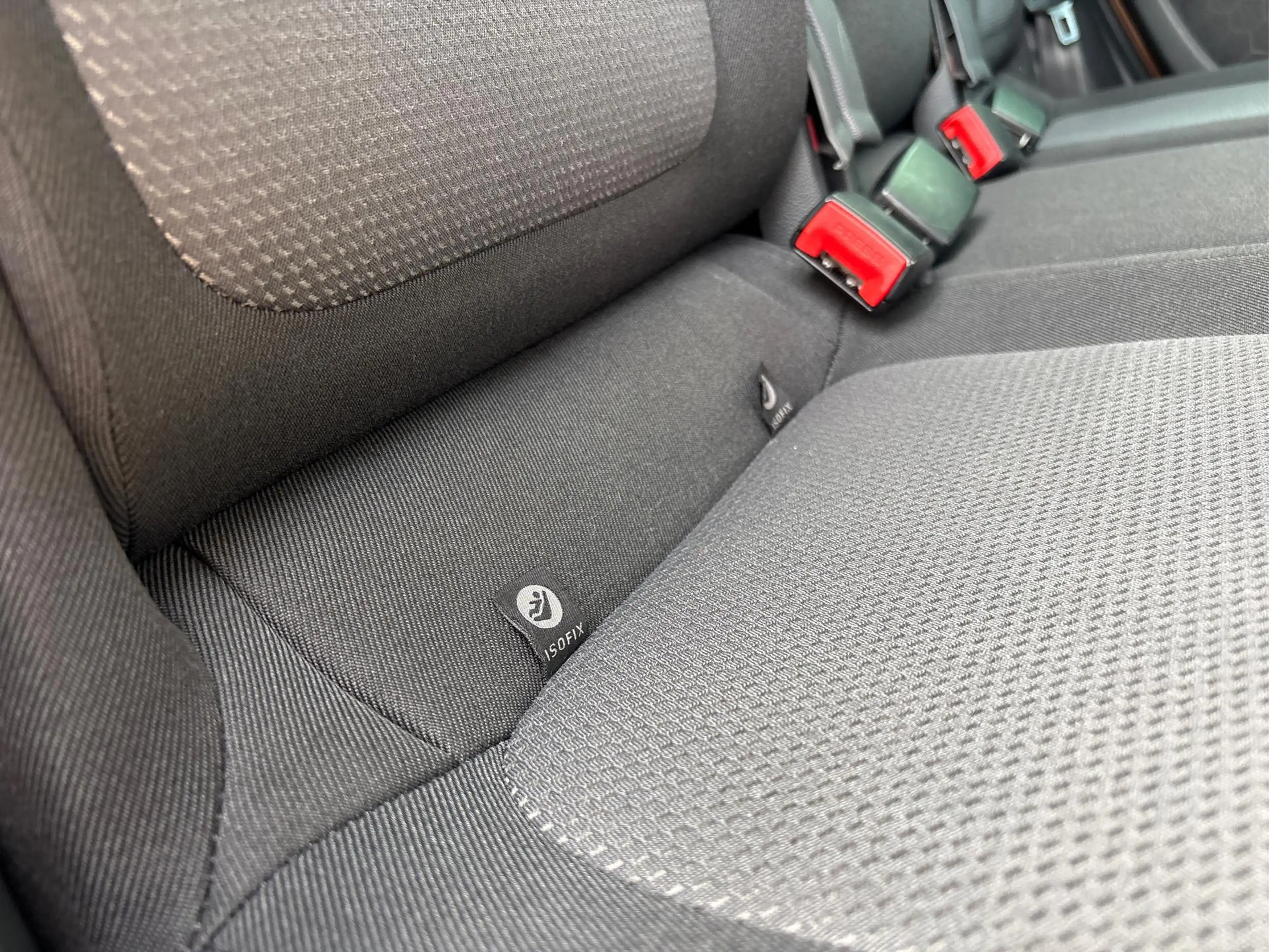 Skoda Yeti 2.0 TDI Active Plus Edition + Anhängerkupplung ... — photo 20