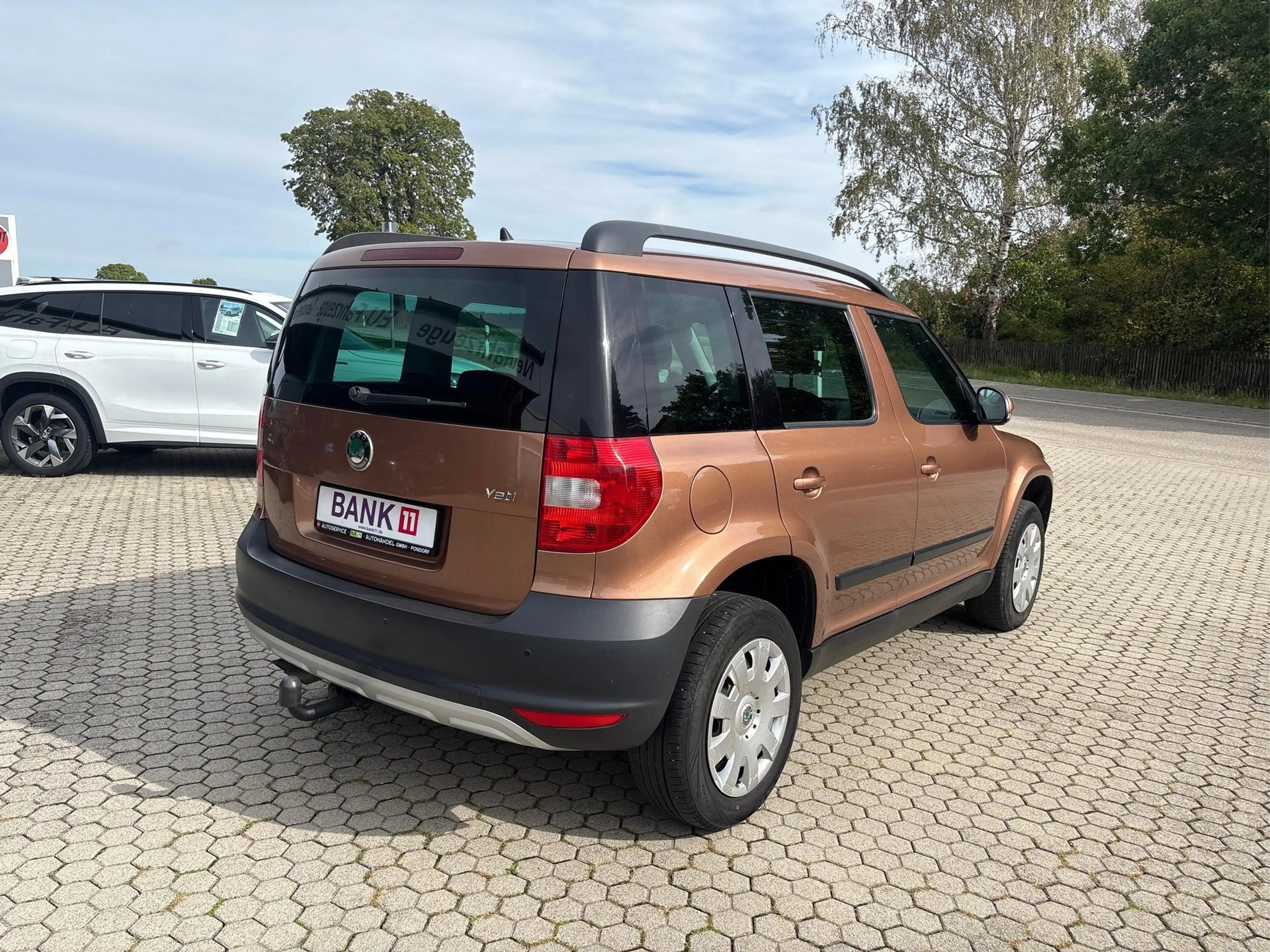 Skoda Yeti 2.0 TDI Active Plus Edition + Anhängerkupplung ... — photo 5