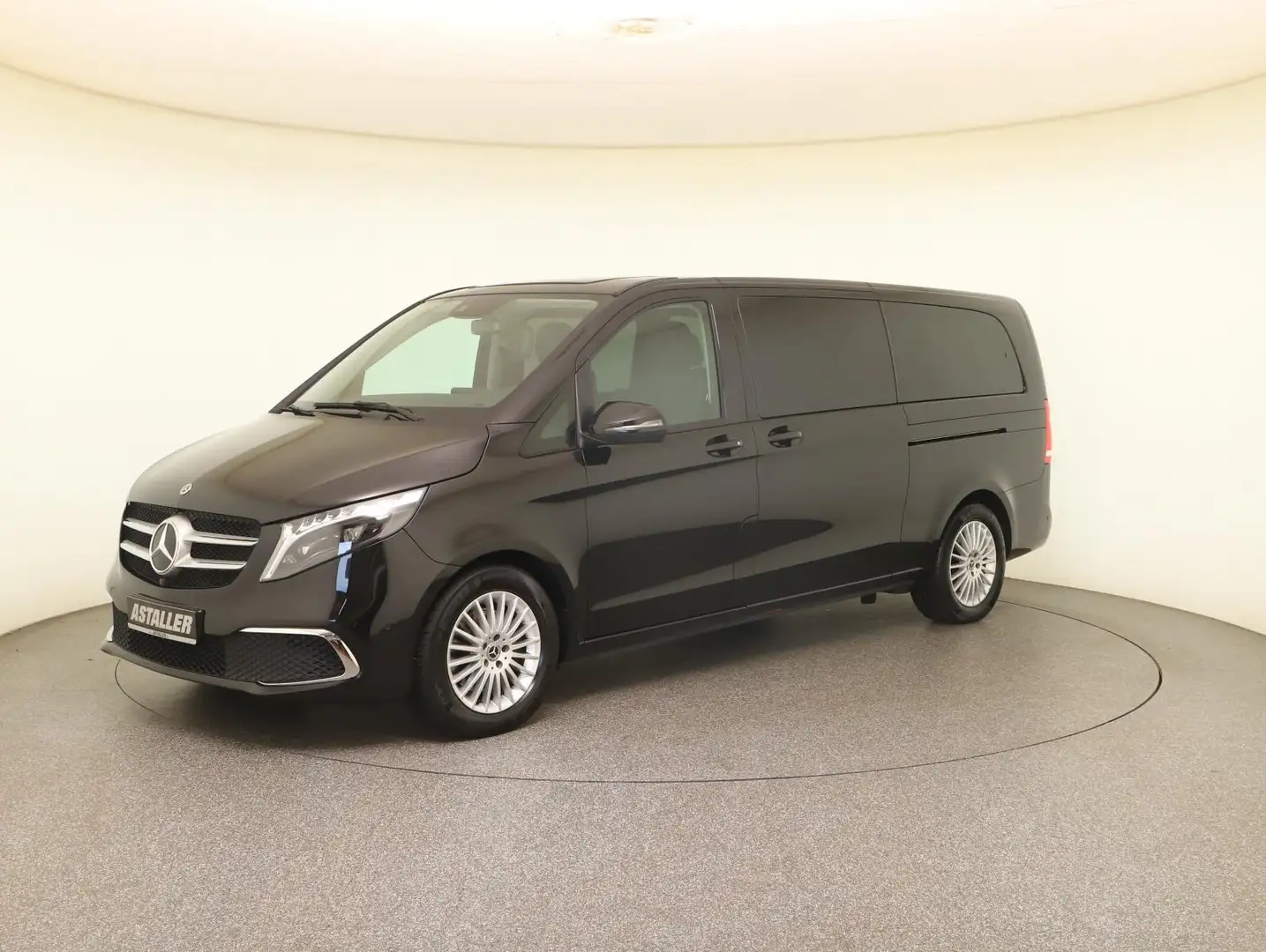 Mercedes-Benz V 300 d Avantgarde Edition XL Extralang L3 Distr Schwarz - 2