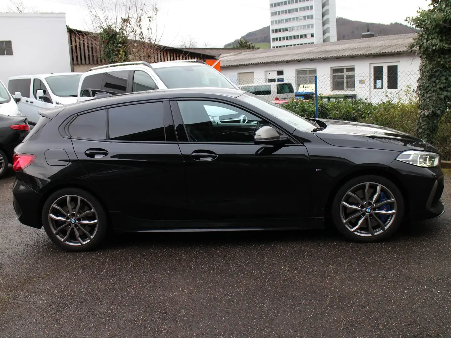 BMW 135 M135i/A xDrive/M-Aeropak/M-Sportpak/Navi/PDC/LED Schwarz - 2