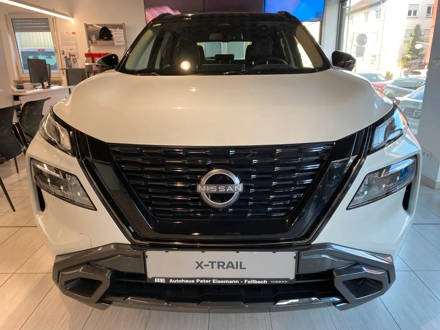 Nissan X-Trail X-TRAIL 1.5 VC-T e-4ORCE N-TREK 7S Weiß - 2