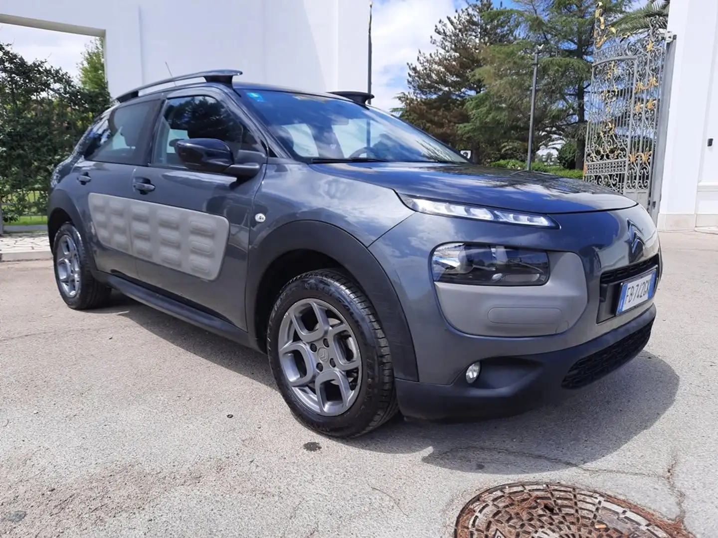 Citroen C4 C4 Cactus 2014 Cactus 1.2 Feel 82cv,B.CONDIZIONI Gri - 2