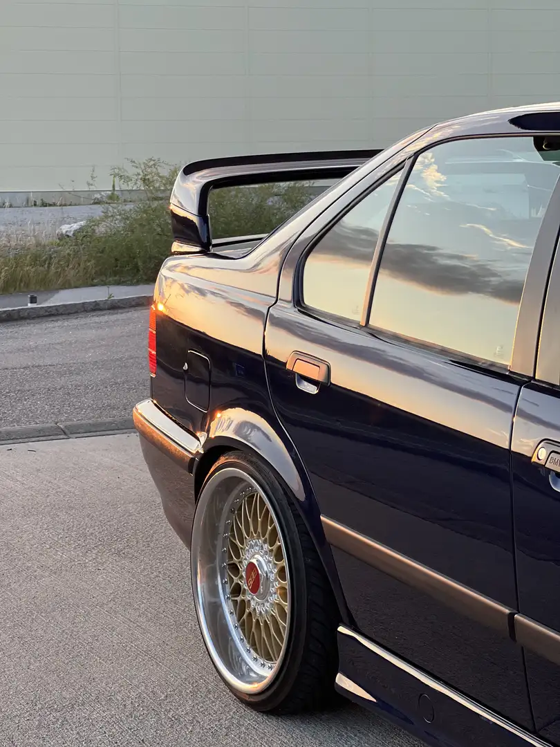 BMW 323 323i Sport-Edition Blau - 2