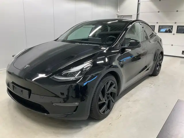Tesla Model Y Performance Dual AWD PANO*ACC*AHK*