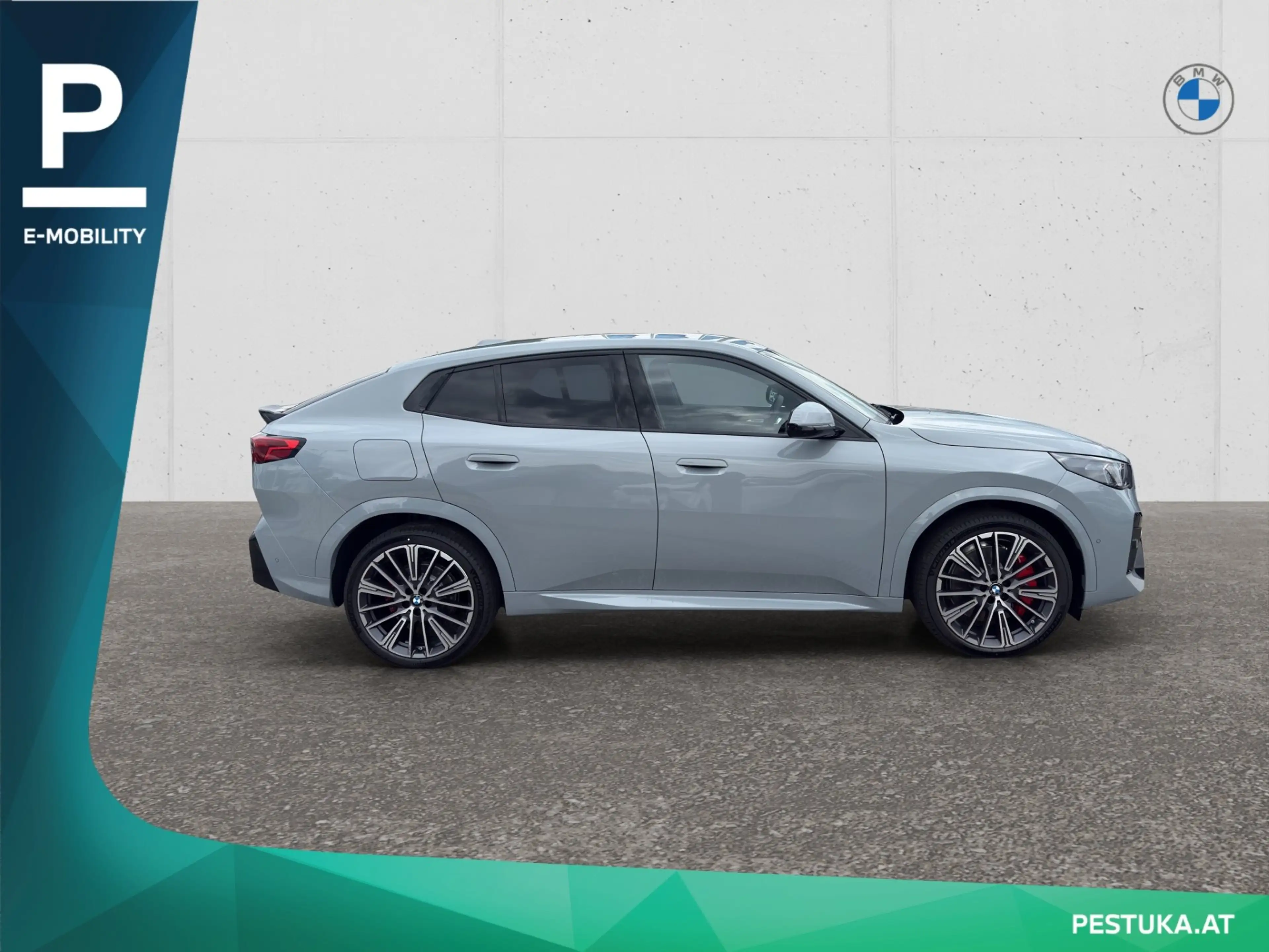 BMW iX2 eDrive20 — photo 3