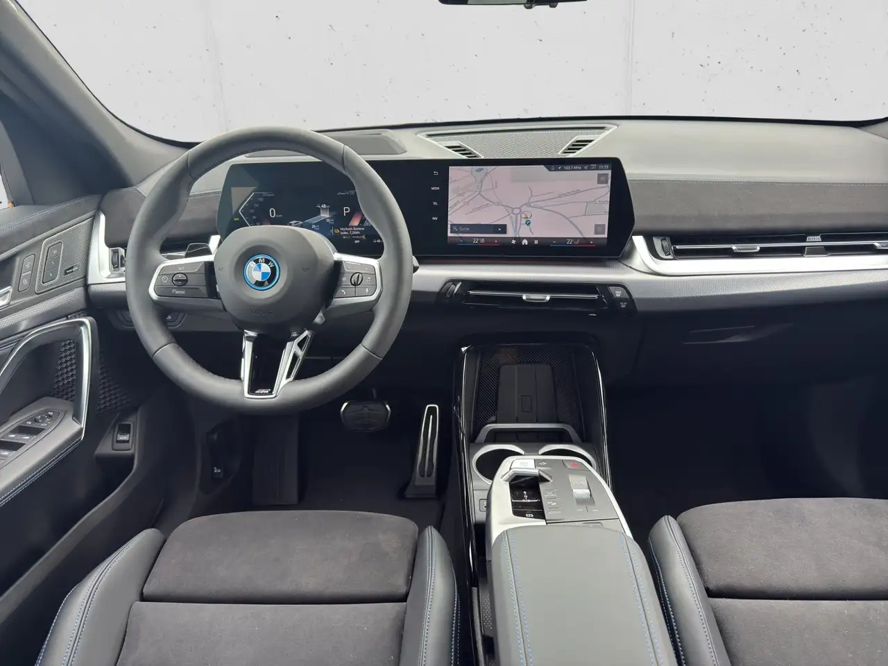 BMW iX2 2026 — фото 13