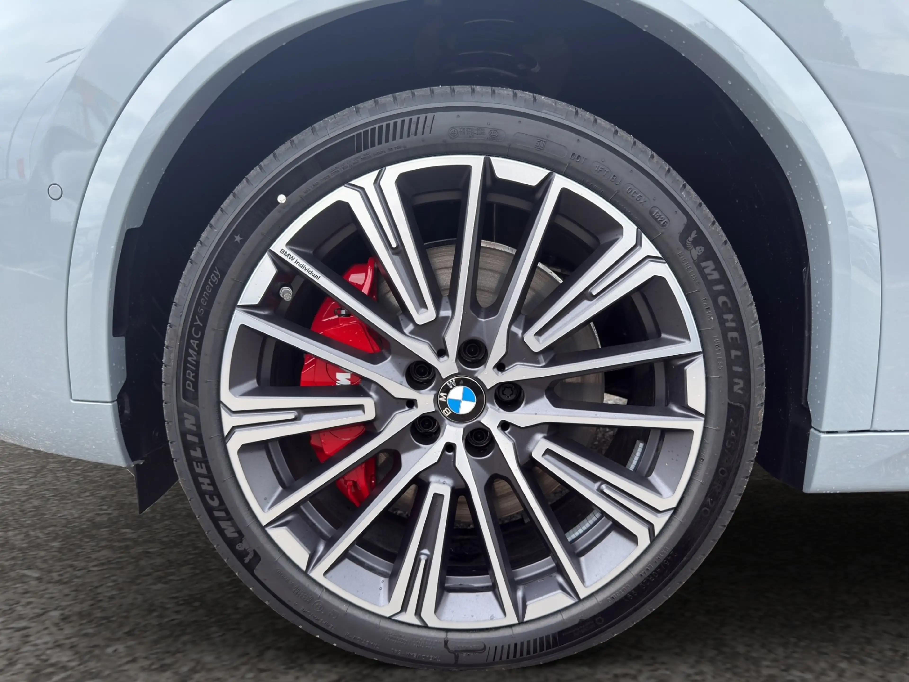 BMW iX2 eDrive20 — photo 7