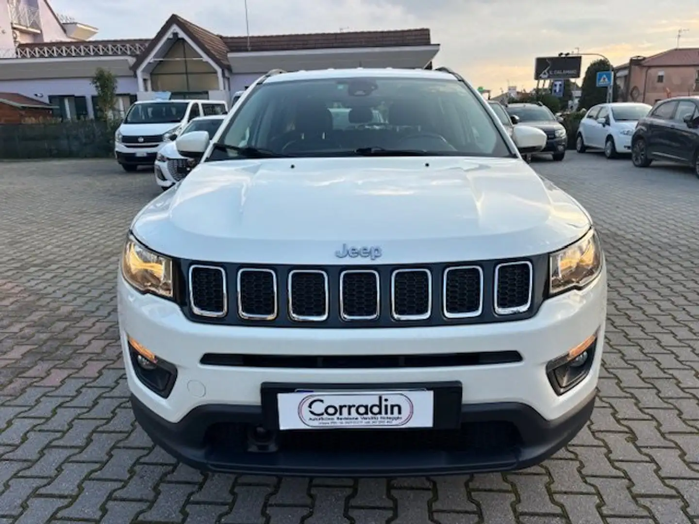 Jeep Compass Compass 1.6 mjt Limited 2wd 120cv my19 Blanc - 2