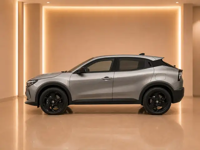 Alfa Romeo Junior view 3