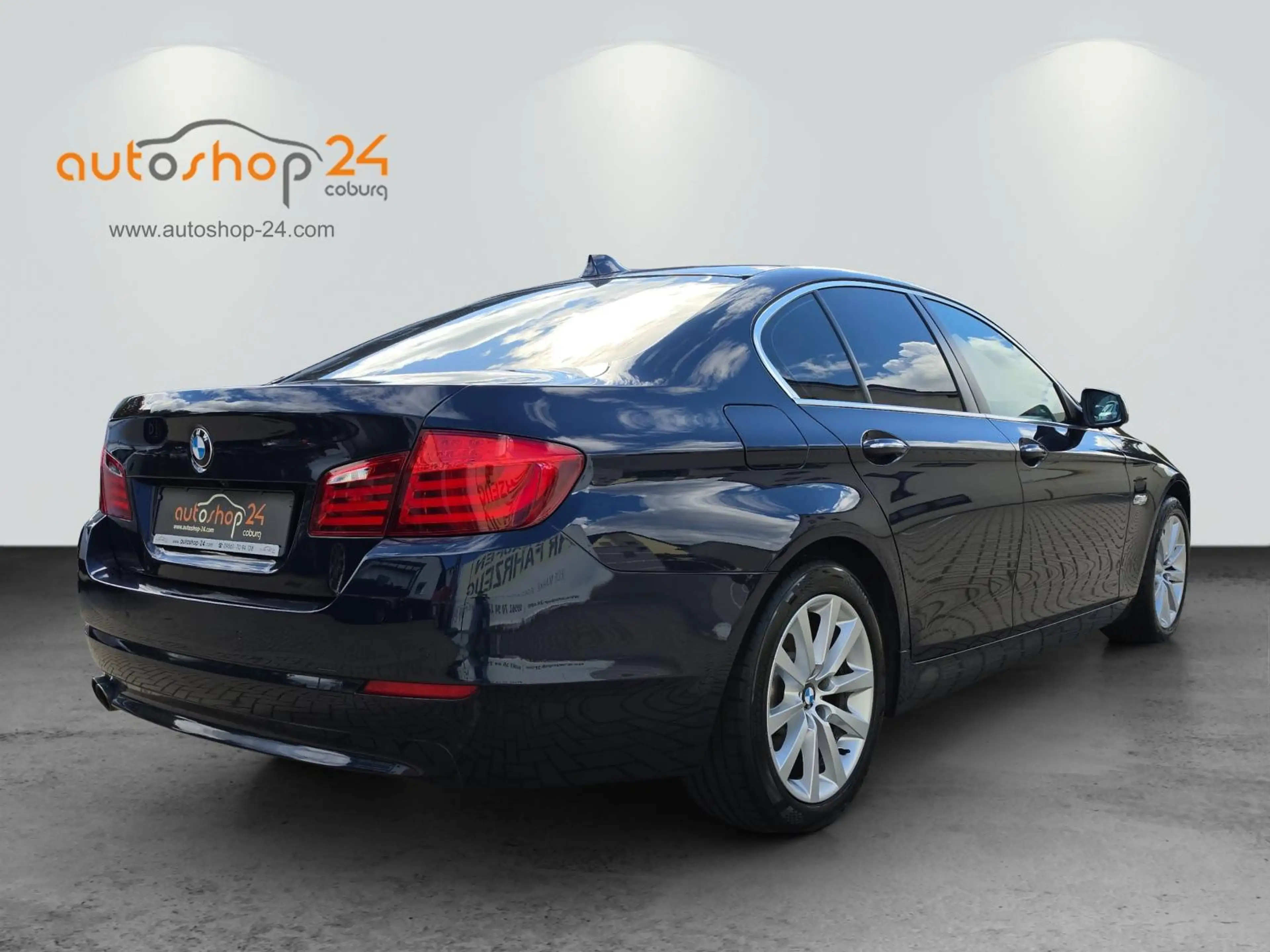 BMW 520 520 d*TÜV NEU*NAVI*Kamera*ALU*TOP Zustand* — photo 4